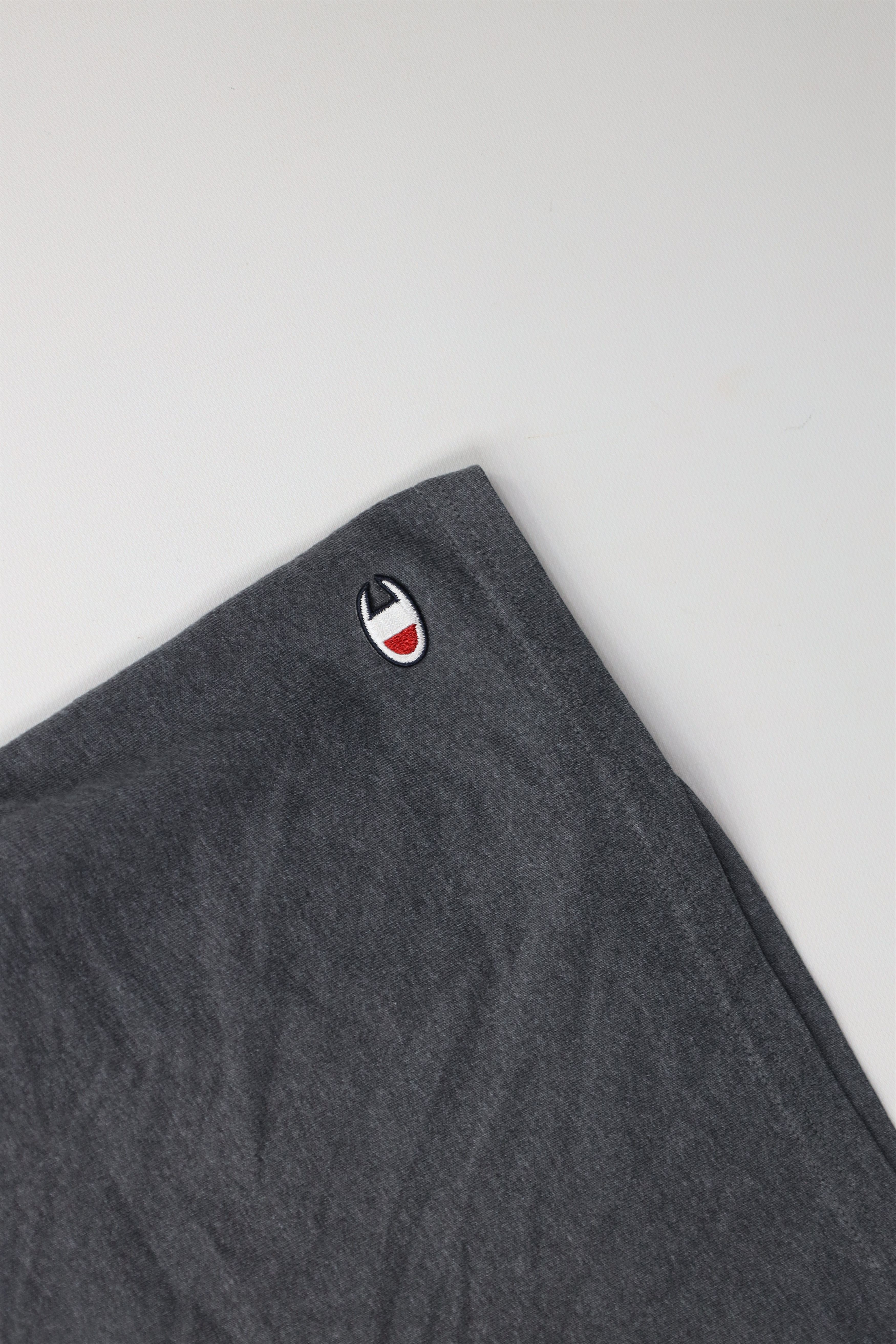 Champion Vintage Y2K Champion Logo Above Knee Shorts Heather Gray Size US 36 / EU 52 - 5 Thumbnail