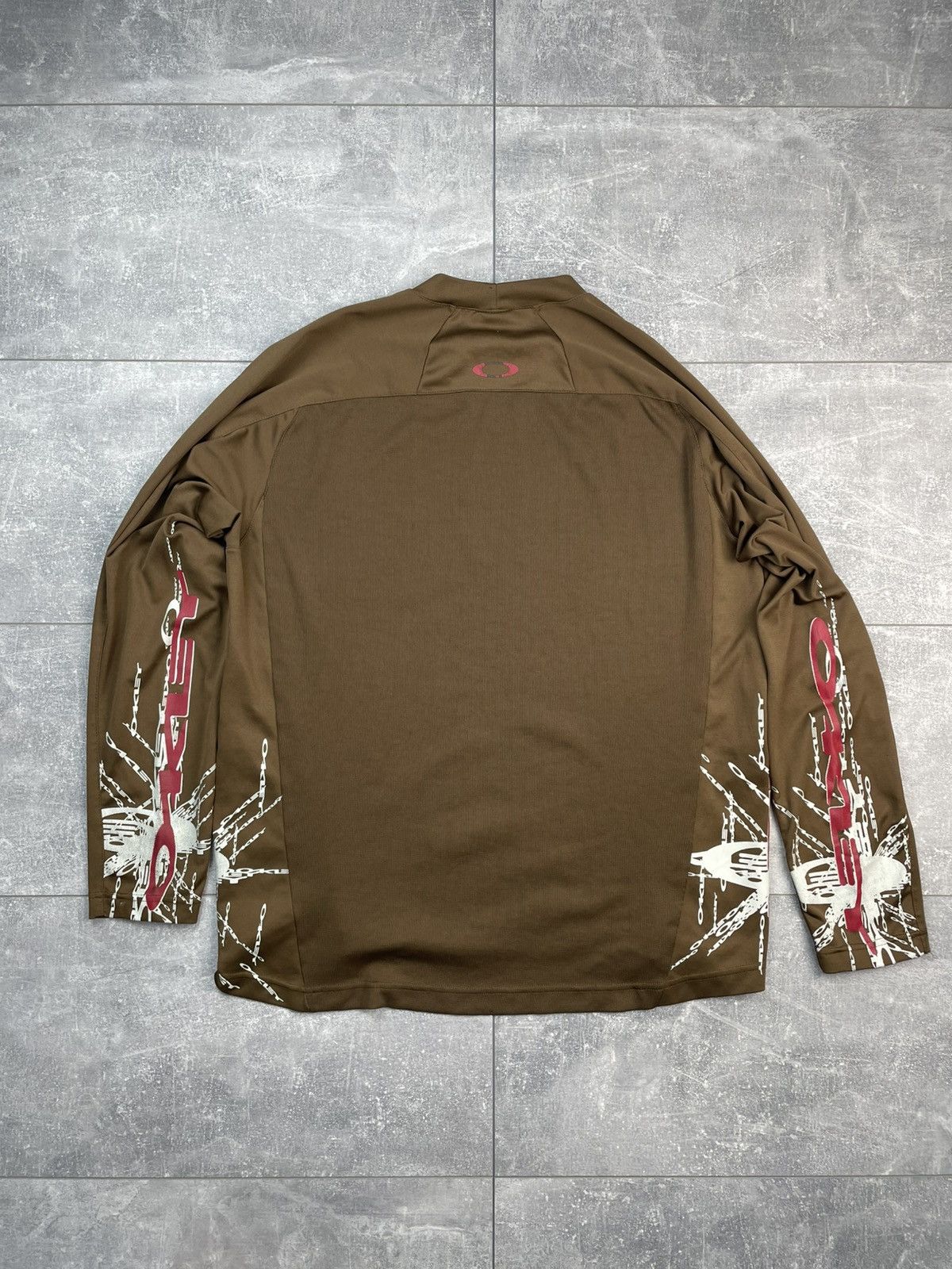 Oakley Oakley Vintage Long Sleeve Big Logo Rare 90s Size US XL / EU 56 / 4 - 4 Thumbnail