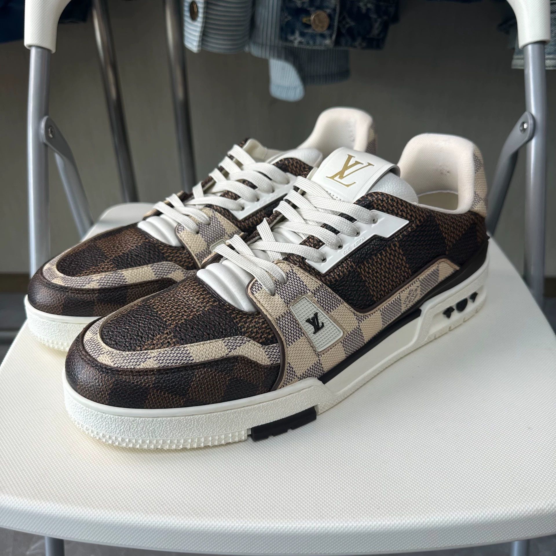 Louis Vuitton LOUIS VUITTON Trainer Damier Low Unisex Brown Sneaker Size US 10 / EU 43 - 1 Thumbnail