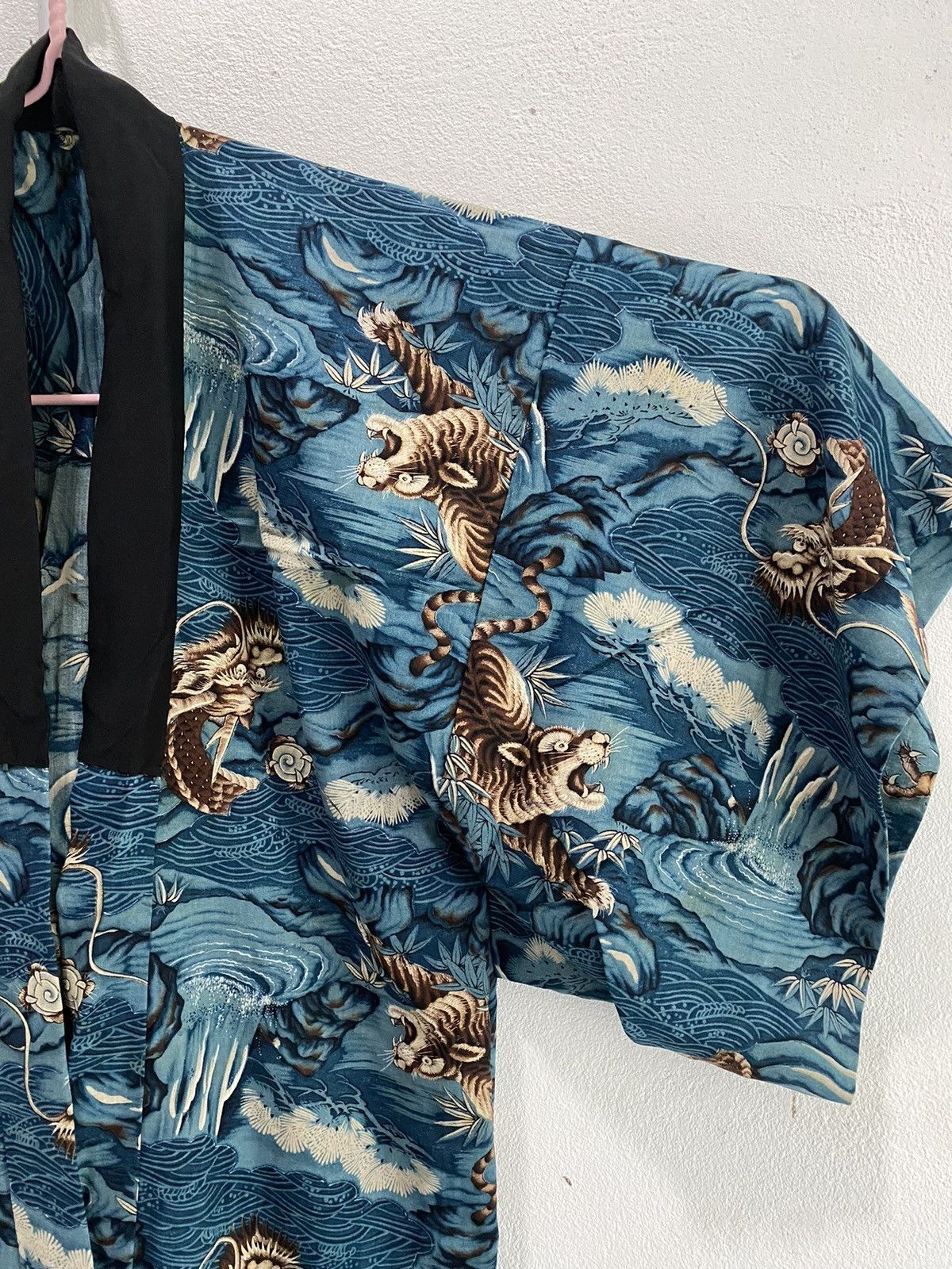 Japanese Brand × Vintage Rare Vintage Kimono Sukajan Dragon Tiger Yakuza Size US M / EU 48-50 / 2 - 3 Thumbnail