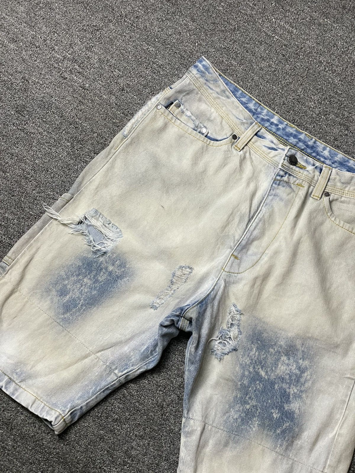 Japanese Brand × Vintage FIFTYFIVEDSL Blue Acid Wash Short Jeans (104) Size US 31 - 2 Thumbnail