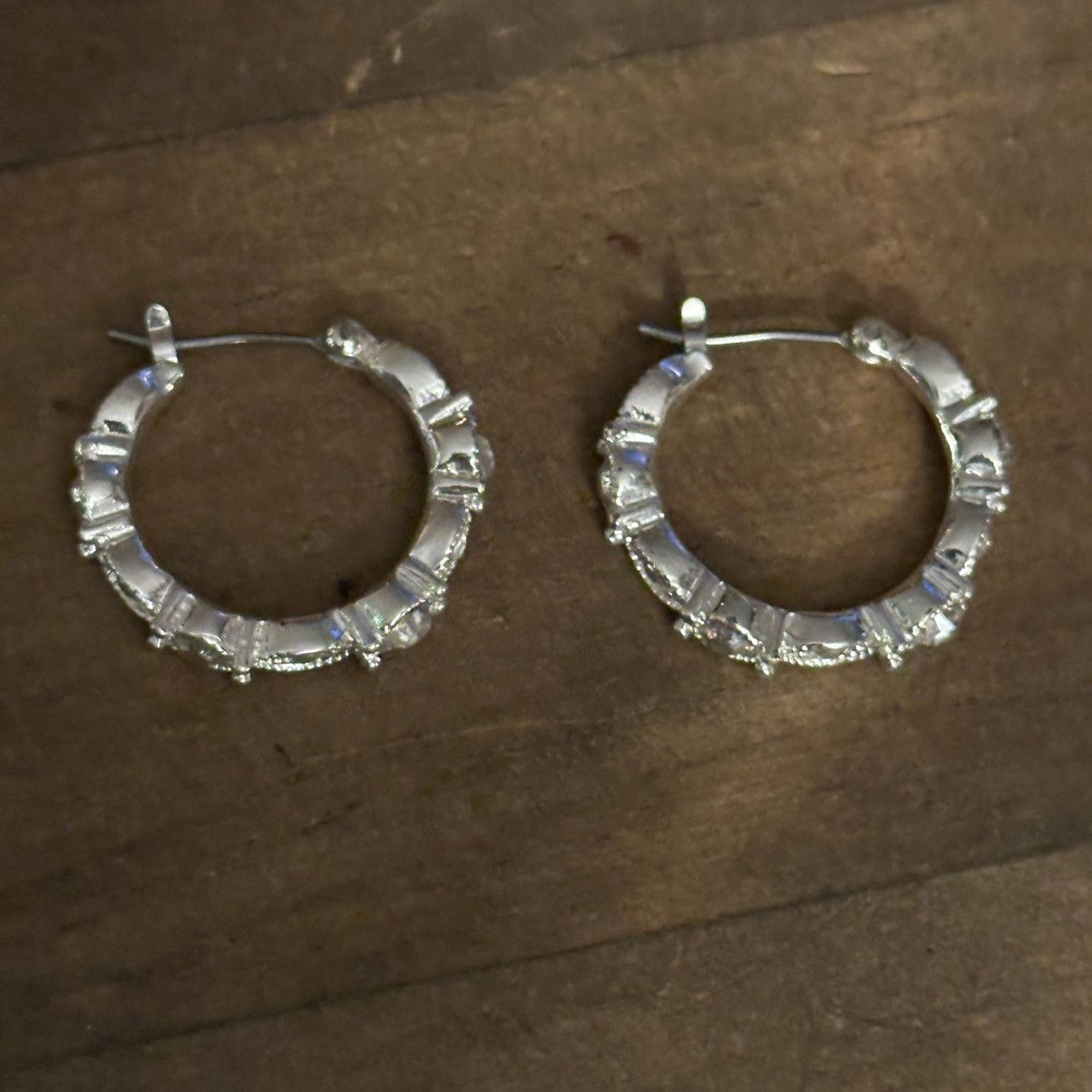 Other Small silver tone rhinestone hoop earrings Size ONE SIZE - 4 Thumbnail