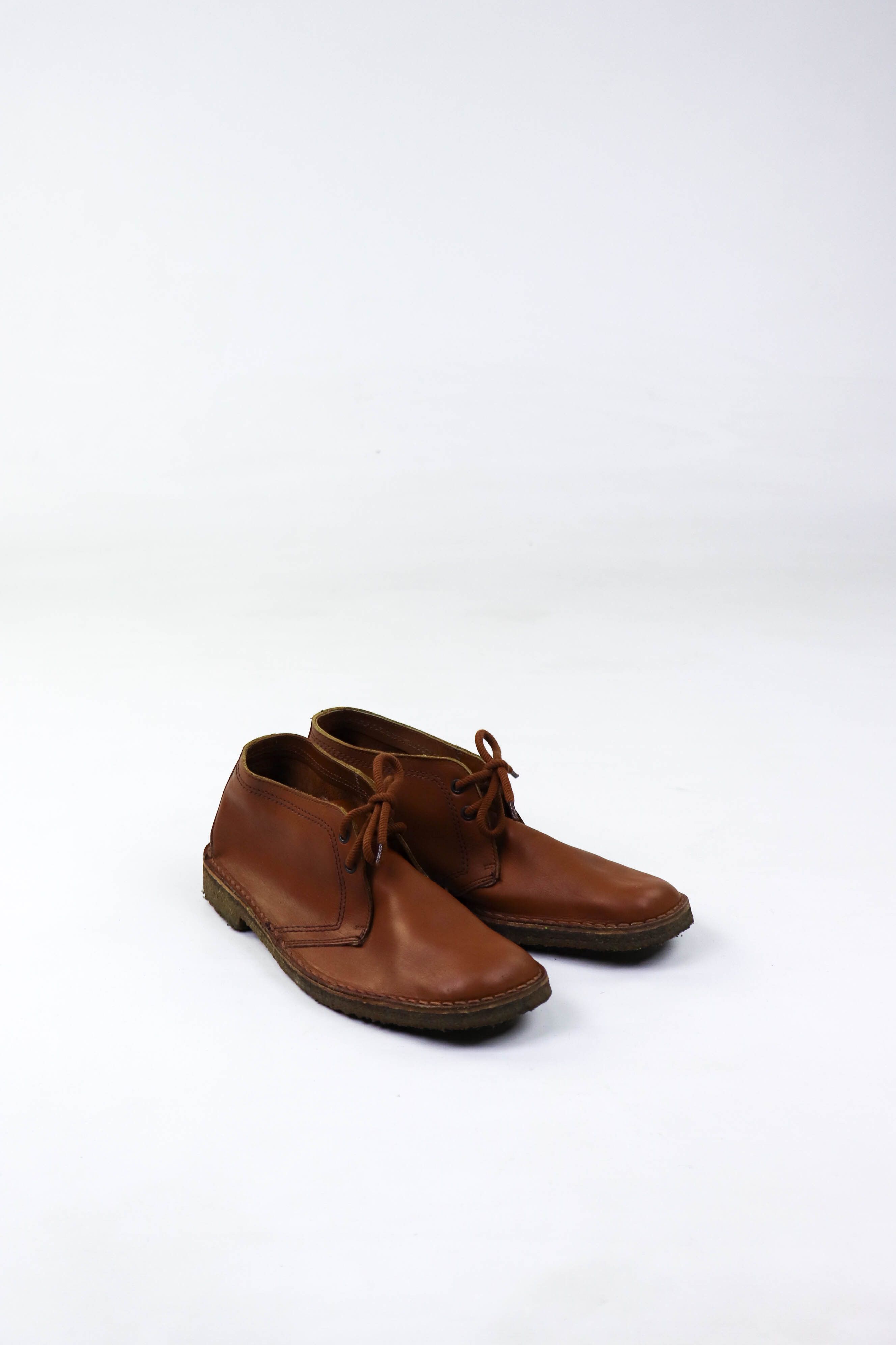 Clarks Clarks Made in England Tan Leather Low Desert Boots Size US 9.5 / EU 42-43 - 1 Thumbnail