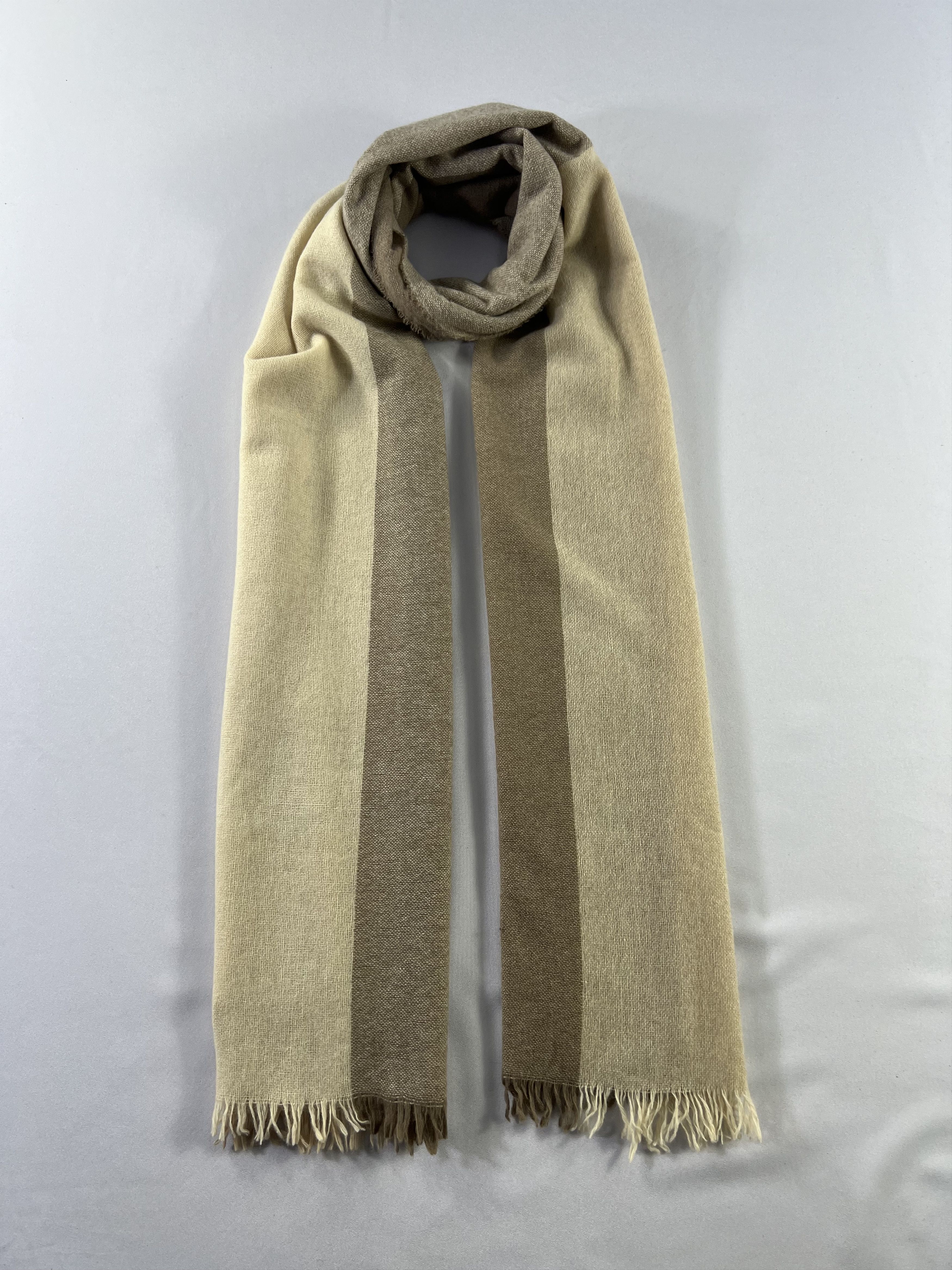 Johnstons Of Elgin Johnstons Of Elgin Oversize Scarf / Muffler / Neckwear P1018 Size ONE SIZE - 1 Thumbnail