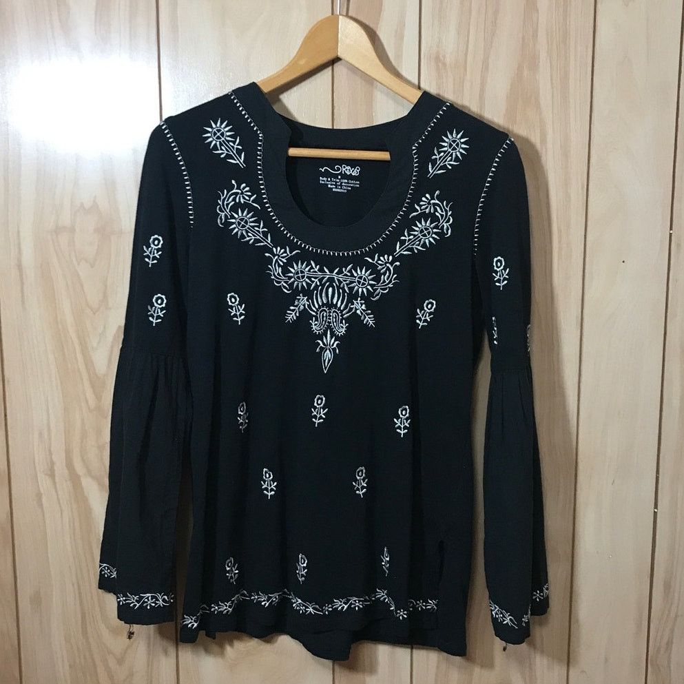 Other RxB Black Embroidered Floral Scoop Neck Long Sleeve Top M Size M / US 6-8 / IT 42-44 - 1 Thumbnail