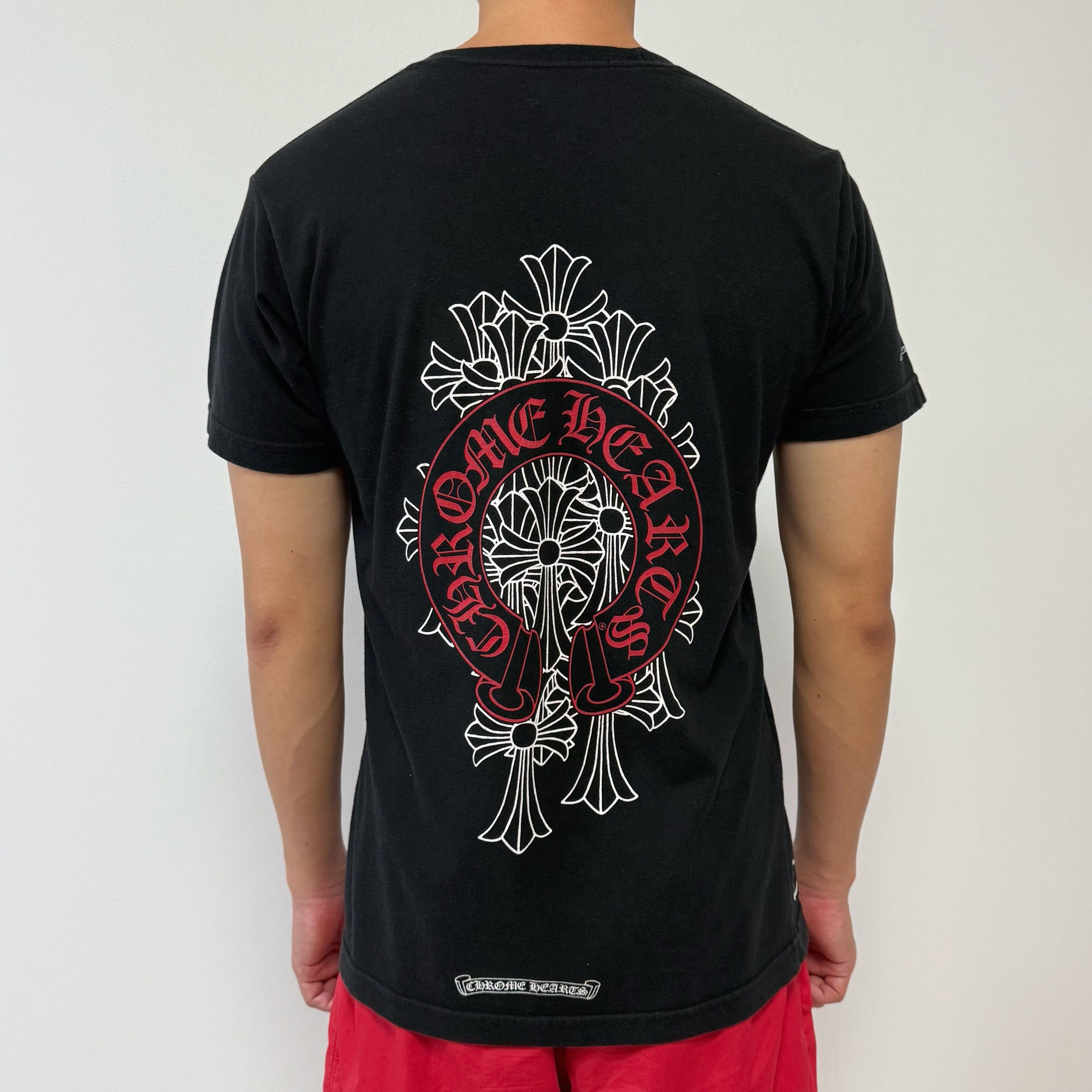 Chrome Hearts Chrome Hearts Red Horseshoe Cemetery Cross T-Shirt 