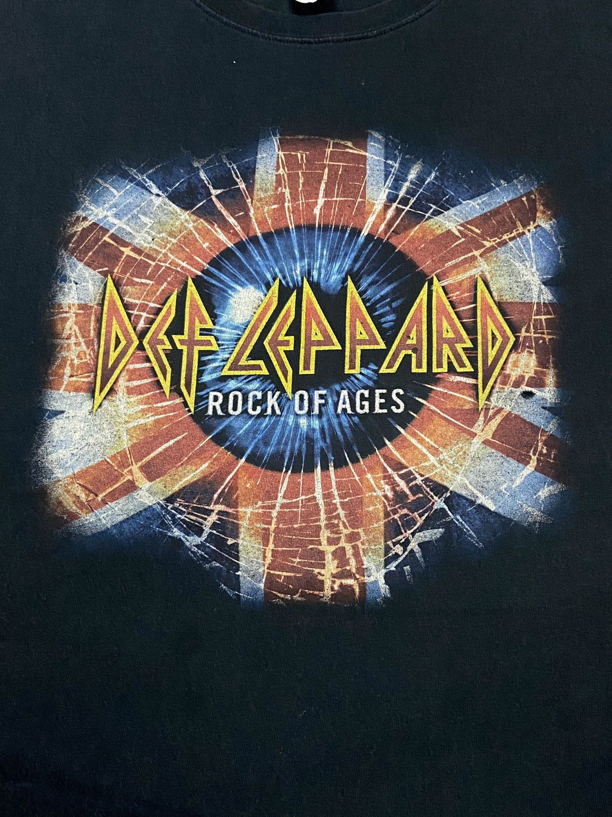 Band Tees DEF LEPPARD ROCK OF AGES TOUR TEE Size US XXL / EU 58 / 5 - 12 Thumbnail