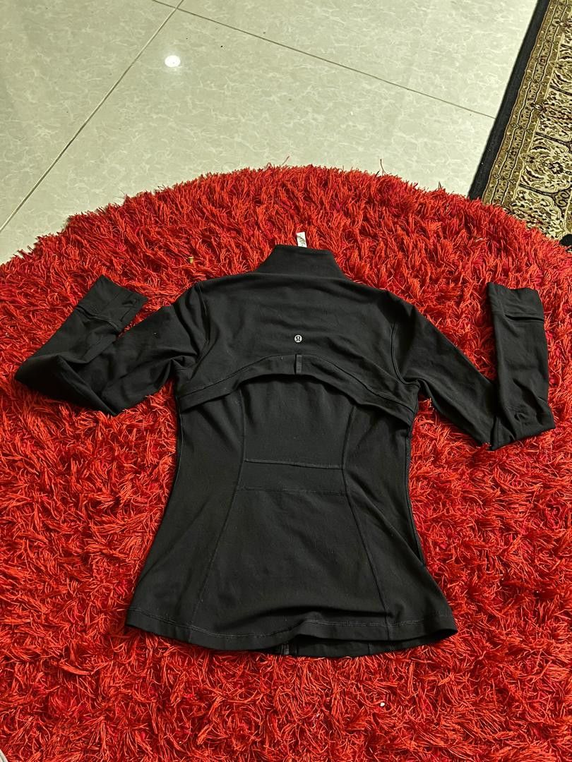 Lululemon Lululemon black zip sweater Size S / US 4 / IT 40 - 2 Thumbnail