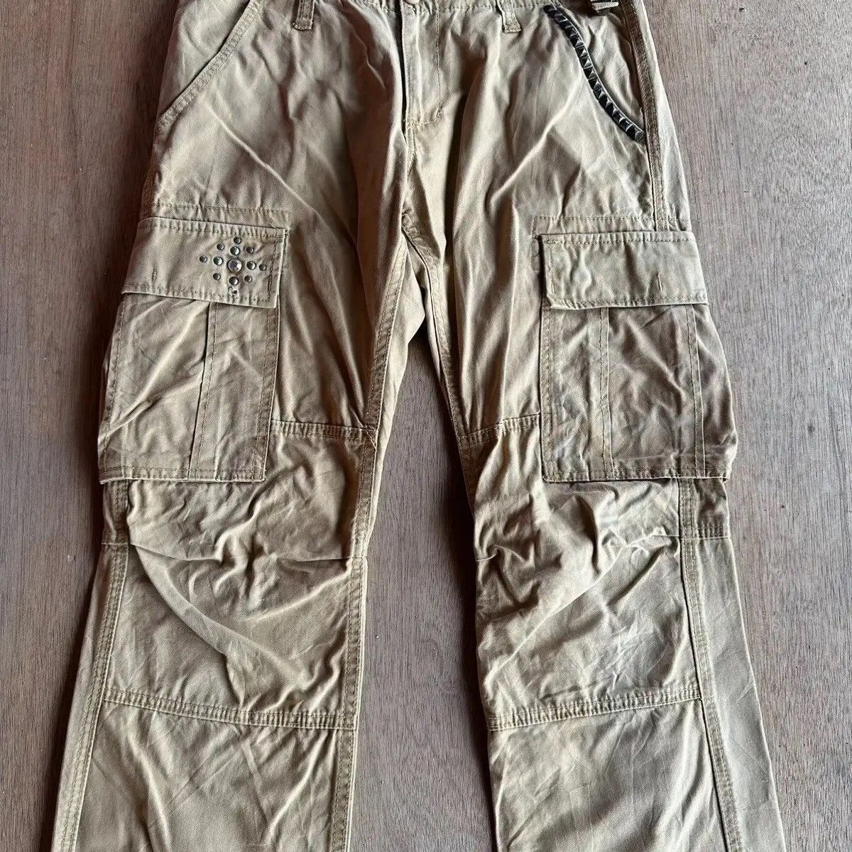 Infinite Archives W32 L33 🔥 FLARE/BOOTCUT NEUTRALINFINITY SPIKY STUDDED CARGO Size US 32 / EU 48 - 3 Thumbnail