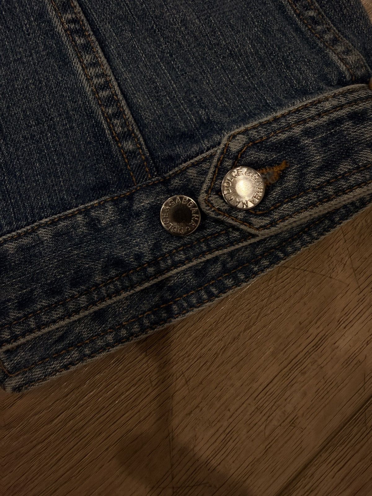 Dolce & Gabbana Dolce & Gabbana Distressed Paneled Denim Trucker Jacket Size US S / EU 44-46 / 1 - 11 Thumbnail
