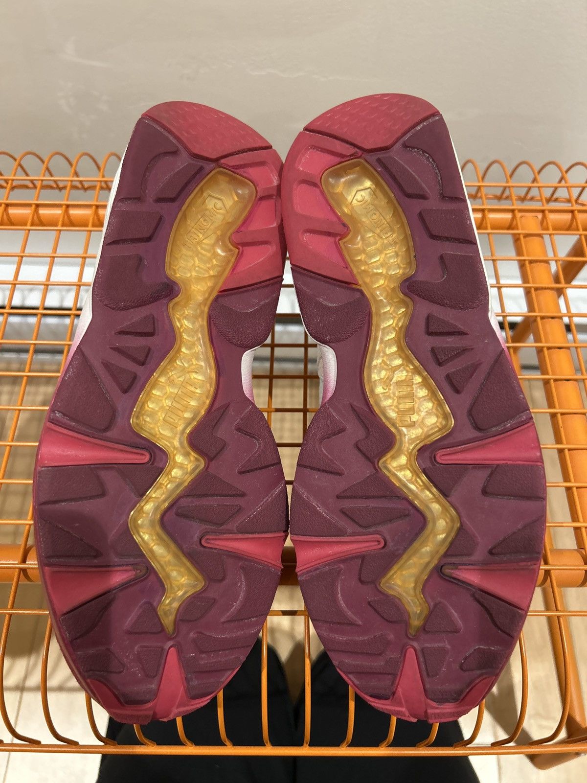 Puma × Ronnie Fieg Rf698 low Sakura Size US 7.5 / EU 40-41 - 7 Thumbnail