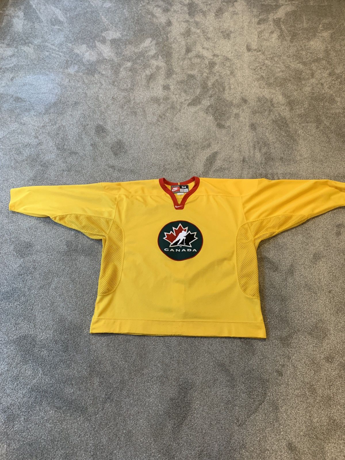 image of Vintage Team Canada Hockey Jersey 2Xl in Yellow, Men's