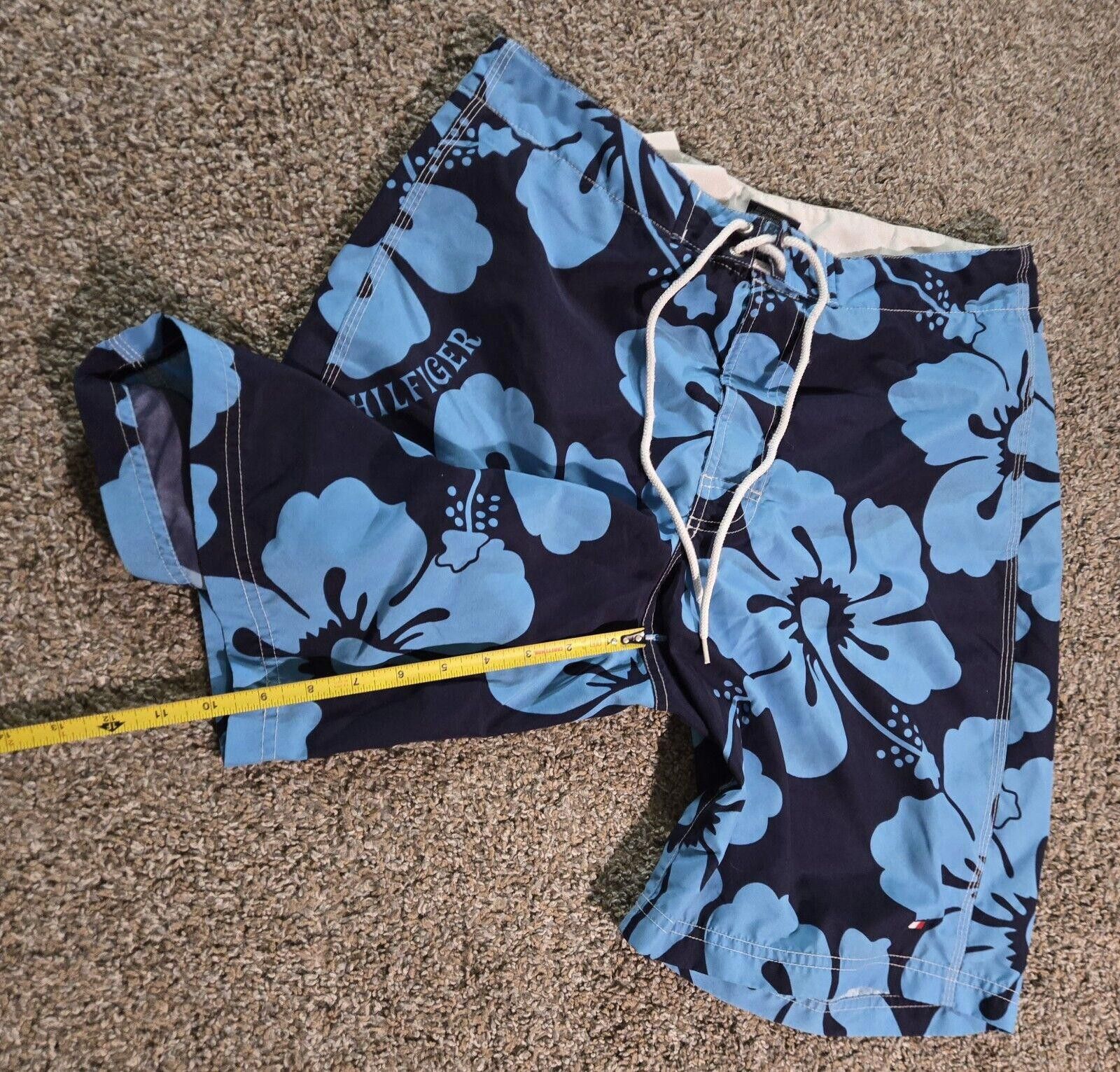 Tommy Hilfiger Tommy Hilfiger Blue Hibicus Flower Swim Short Size M Size US 32 / EU 48 - 9 Thumbnail