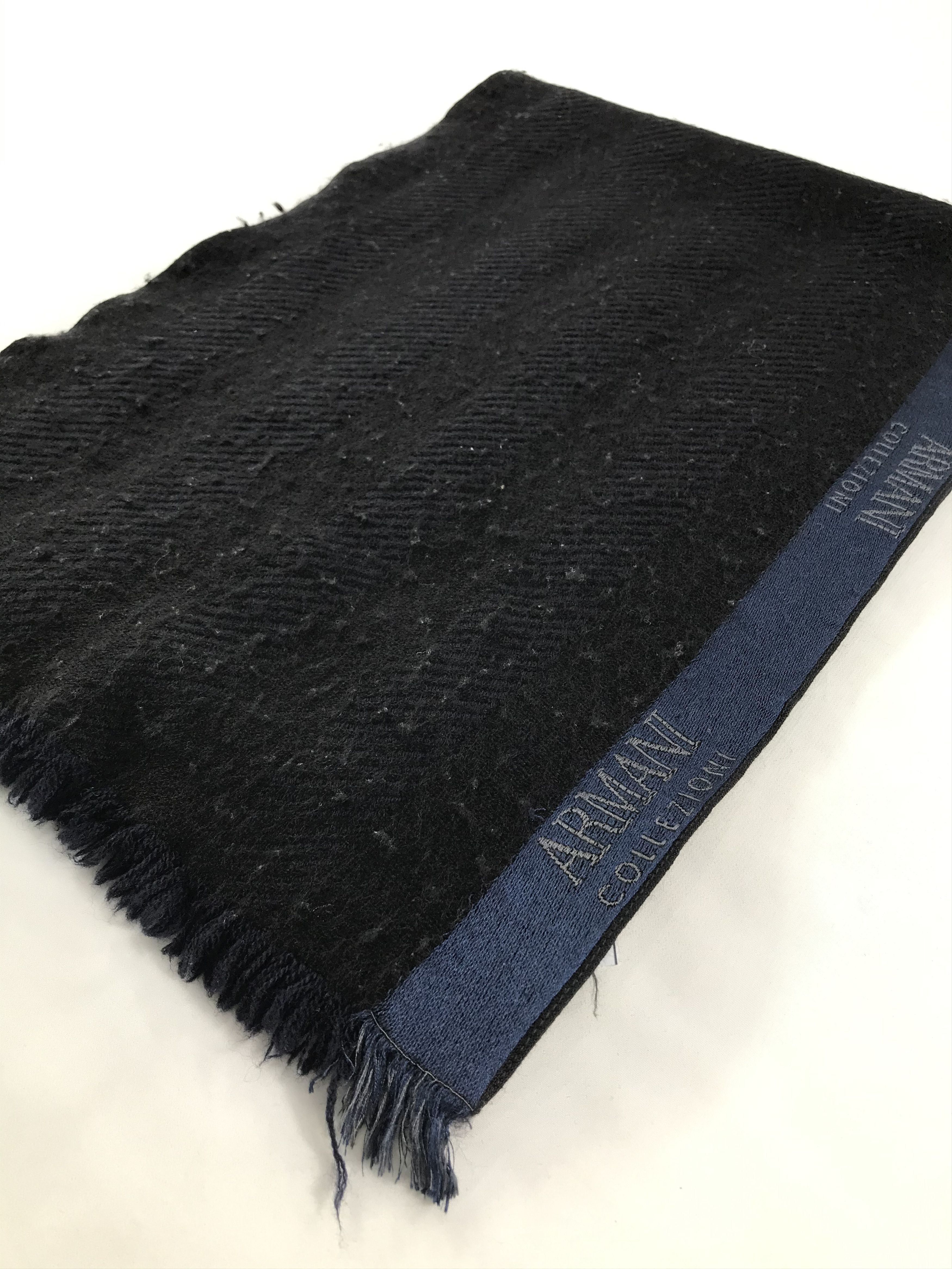 Armani Collezioni Armani Collezioni Scarf / Muffler / Neckwear - WW2279 Size ONE SIZE - 3 Thumbnail