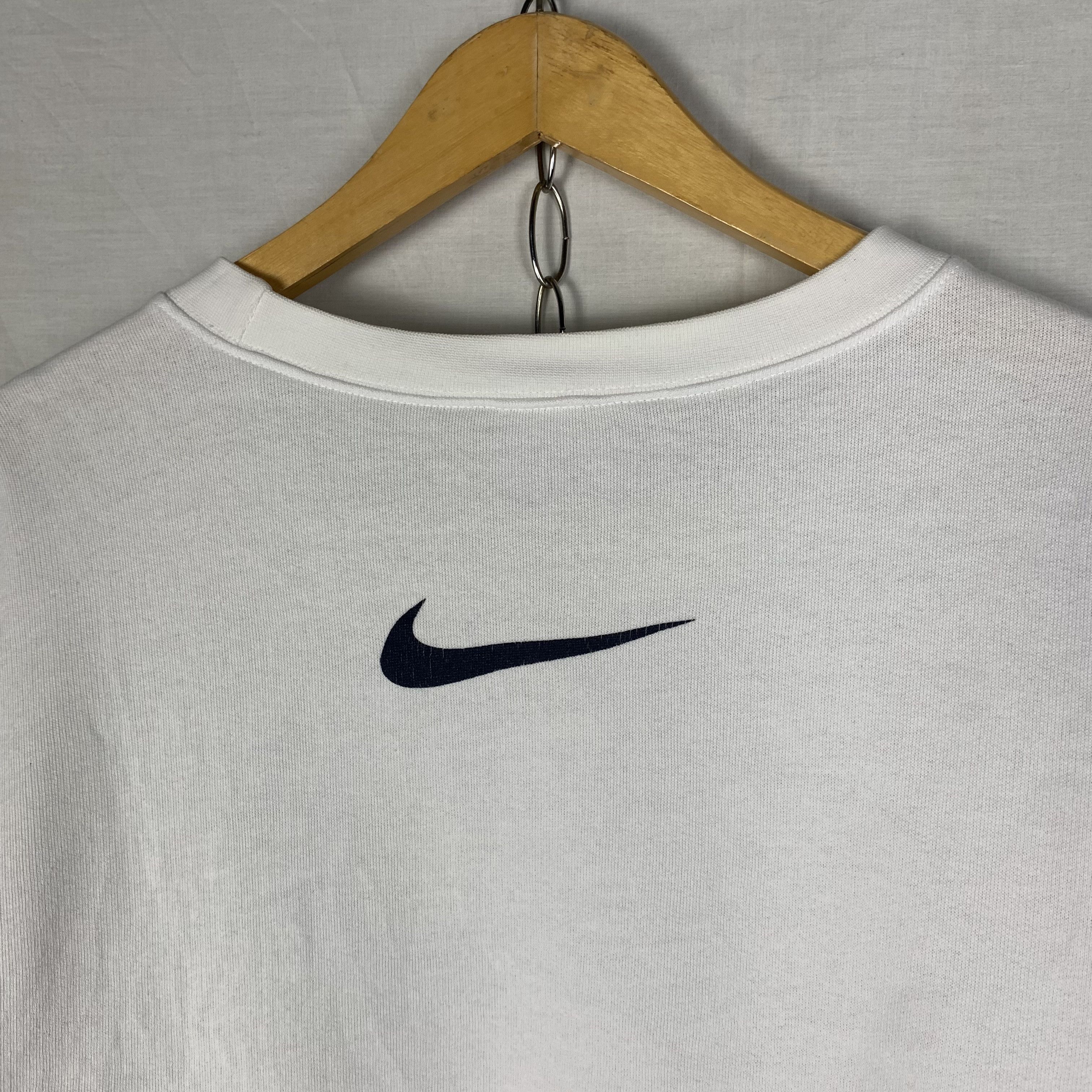 Nike Vintage Nike Air Sweatshirt Crewneck Size US L / EU 52-54 / 3 - 4 Thumbnail