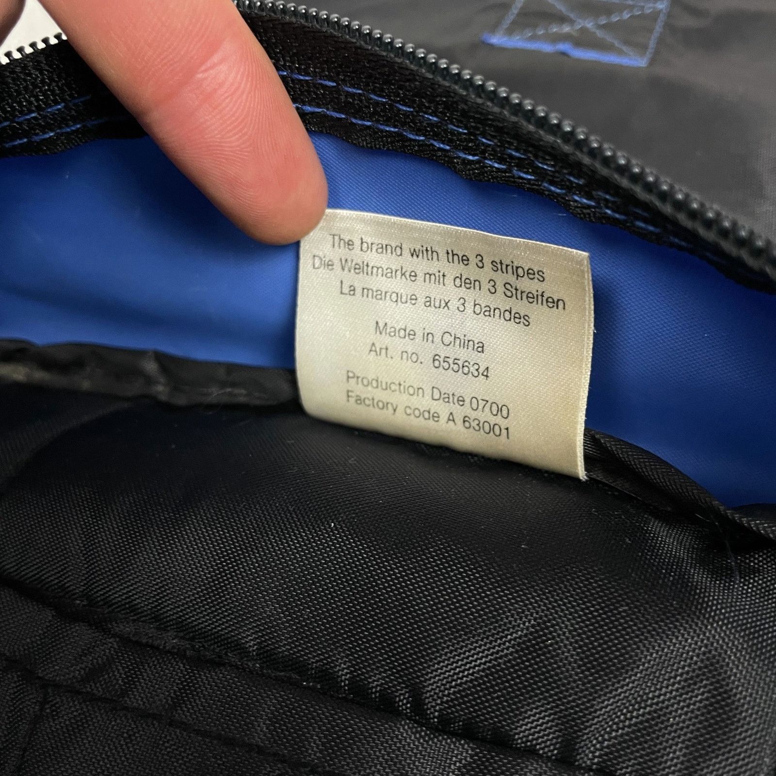 Adidas × Vintage Adidas Men's Black Blue 3-Stripes Velcro Flap Backpack Bag Size ONE SIZE - 9 Thumbnail