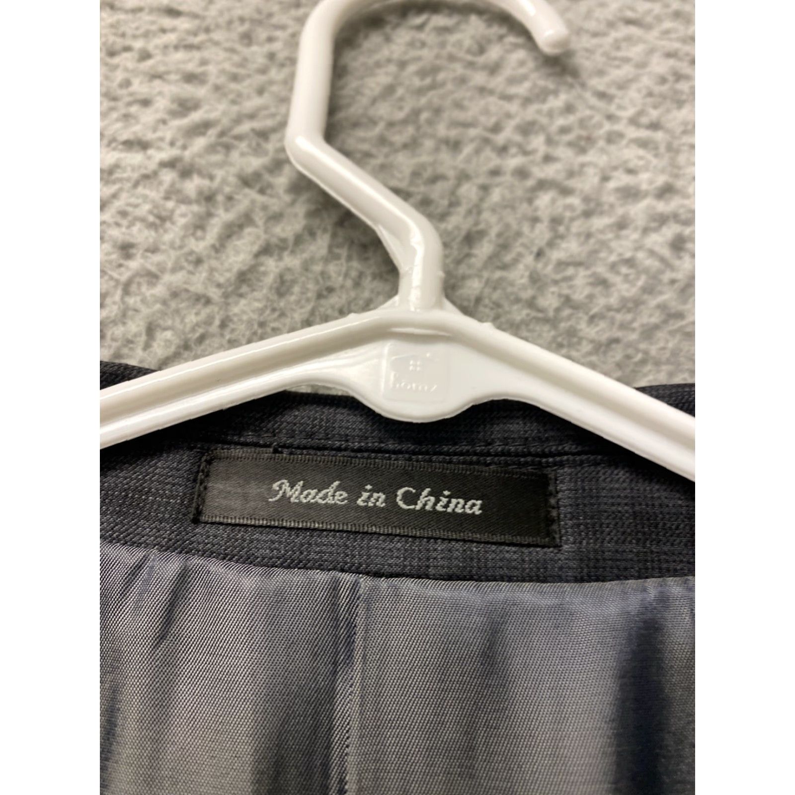 Calvin Klein Calvin Klein Men’s Gray Suit Jacket Blazer Sport Coat 44L Check Wool Blend Long Two-Button Notch Single-Breasted Regular Mens Size 44R - 4 Thumbnail