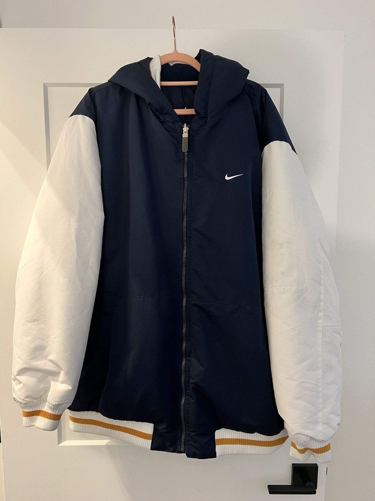 image of Nike Puffer Jacket Reversible Oversized XL in Blue, Men's