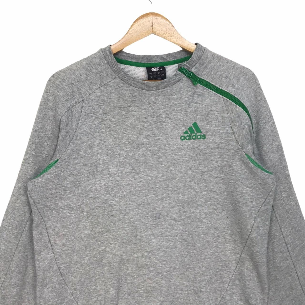 Adidas Vtg ADIDAS Crewneck Sweatshirt Shoulder Zip Jumper Pullover Size US M / EU 48-50 / 2 - 2 Thumbnail