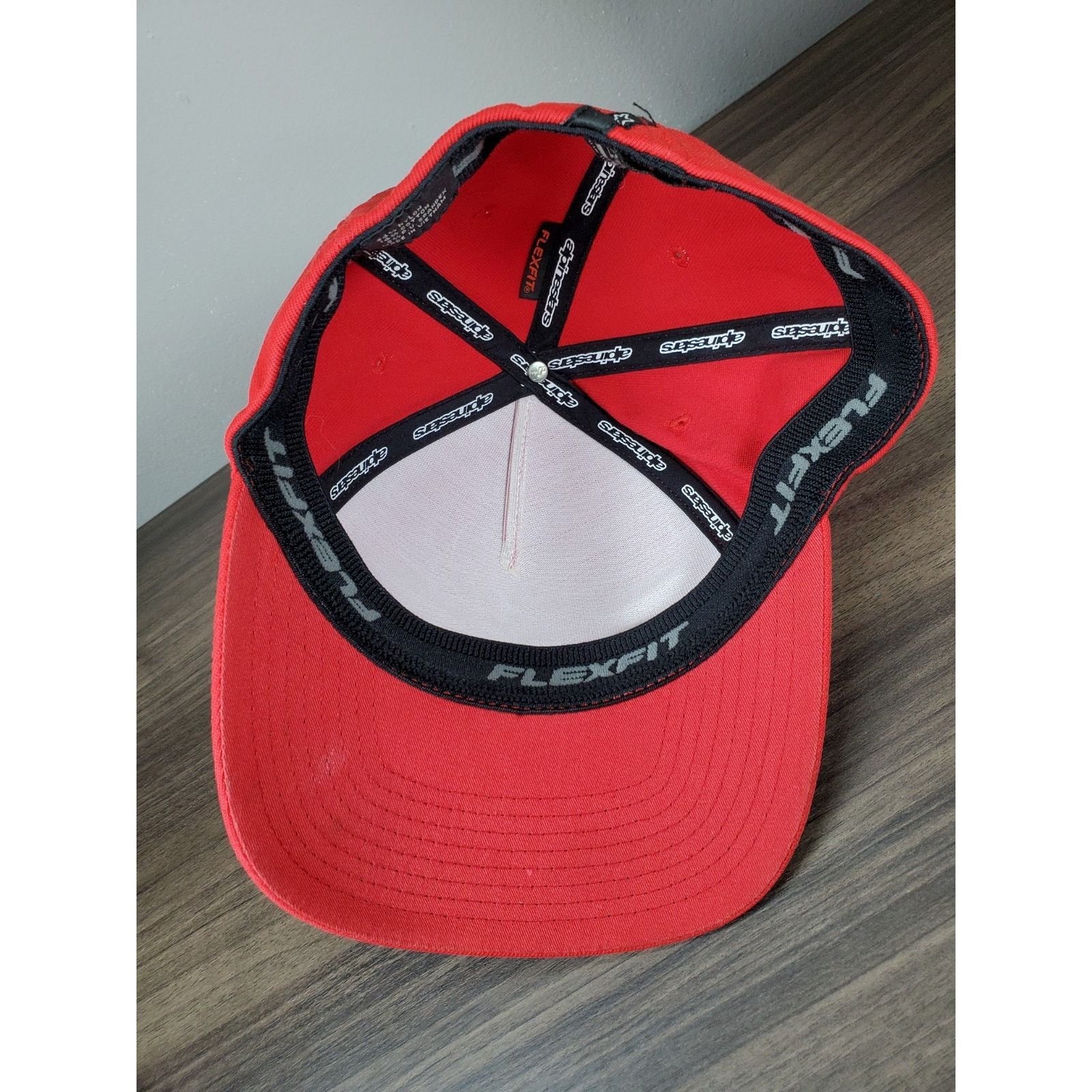Alpinestars RARE Alpinestars Hat Red Ride Dry Flexfit Small-Medium Cap Size 36 - 8 Thumbnail