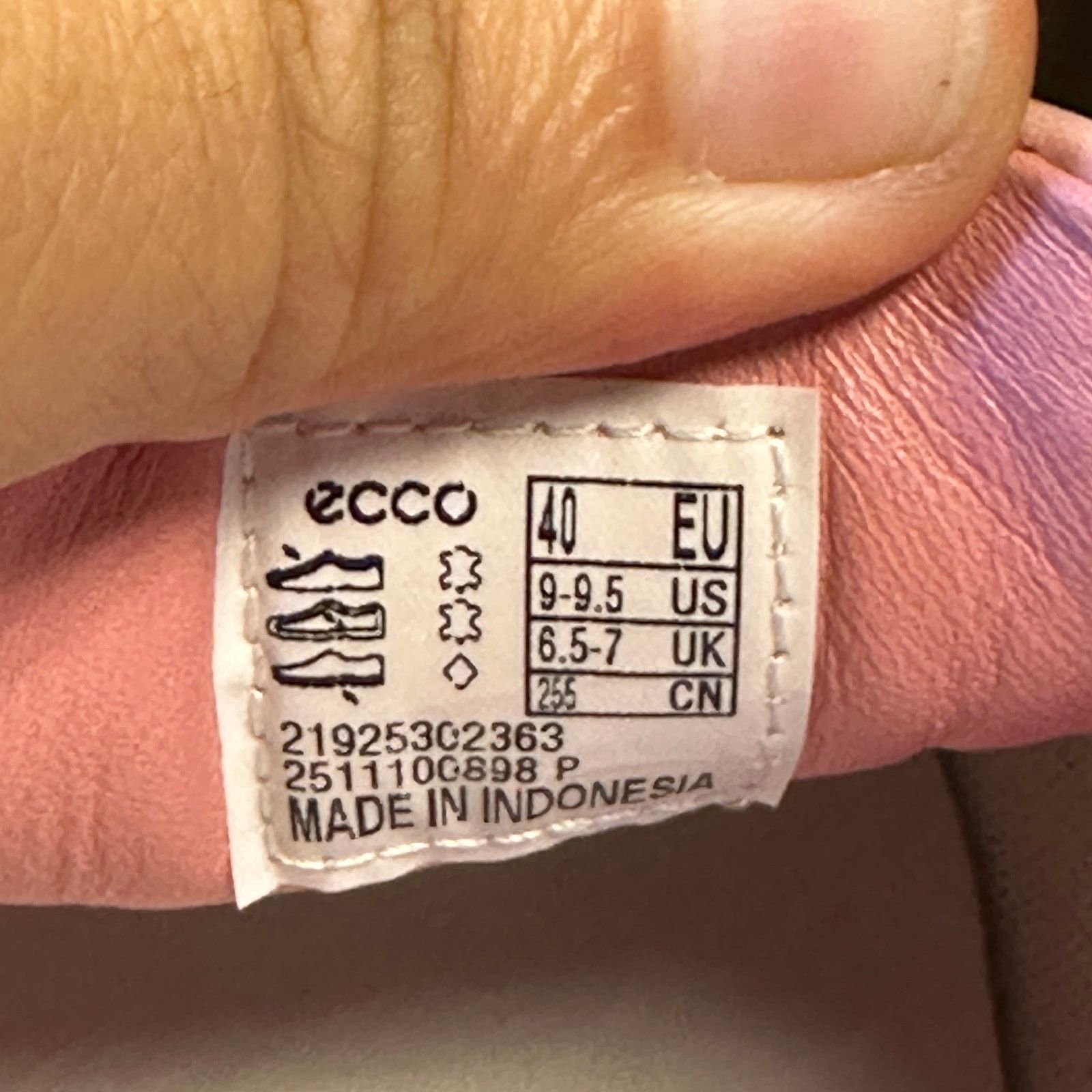 Ecco ECCO WOMEN'S 40 SOFT 60 PINK WHITE SLIP ON NIB 21925302363 Size US 9.5 / IT 39.5 - 3 Thumbnail