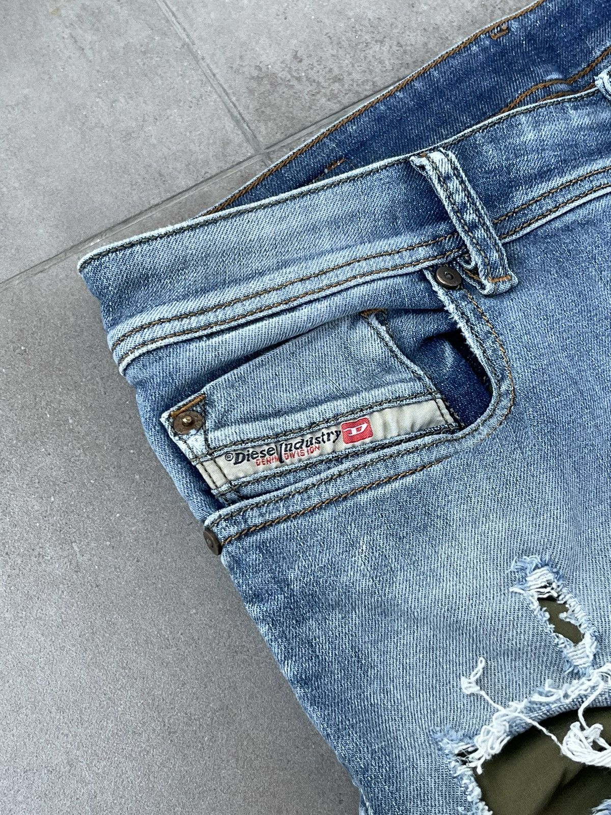 Diesel Diesel SLEENKER Distressed Multi Indigo Denim Pants Size US 31 - 20 Thumbnail