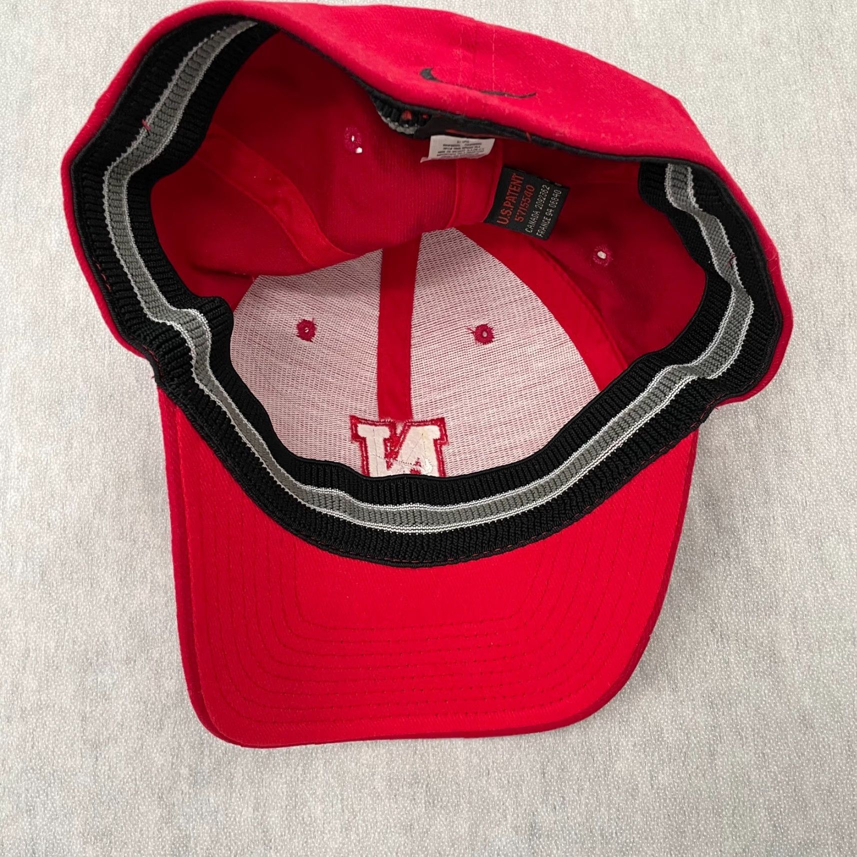 Nike VINTAGE Nike Hat Cap Adult OSFA Red Mini Swoosh Check Logo Mens Baseball Cap Shirt? Size ONE SIZE - 6 Thumbnail