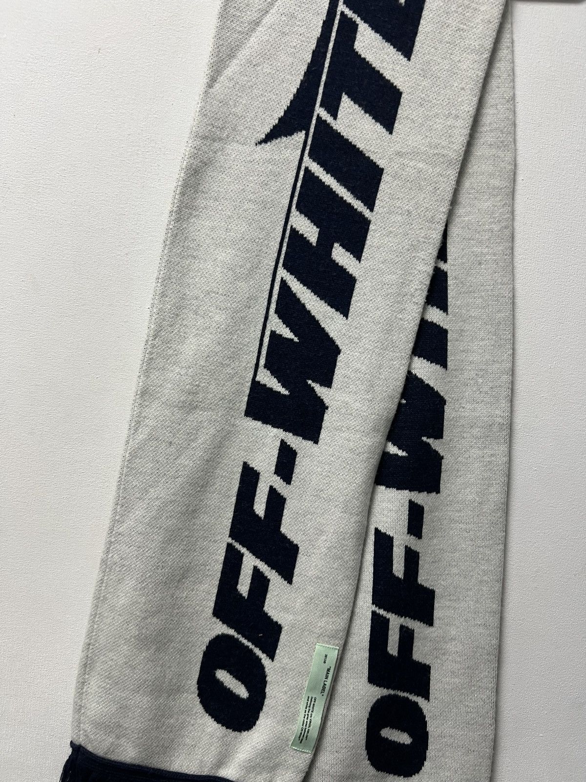 Off-White Off-White Scarf White Big Logo Luxury Size ONE SIZE - 2 Thumbnail