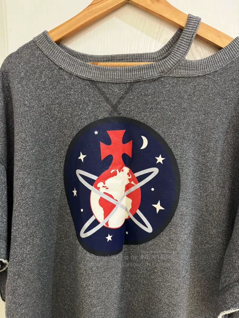 Vivienne Westwood Vivienne Westwood size 00 One-shoulder short-sleeve T-shirt Size M / US 6-8 / IT 42-44 - 4 Thumbnail