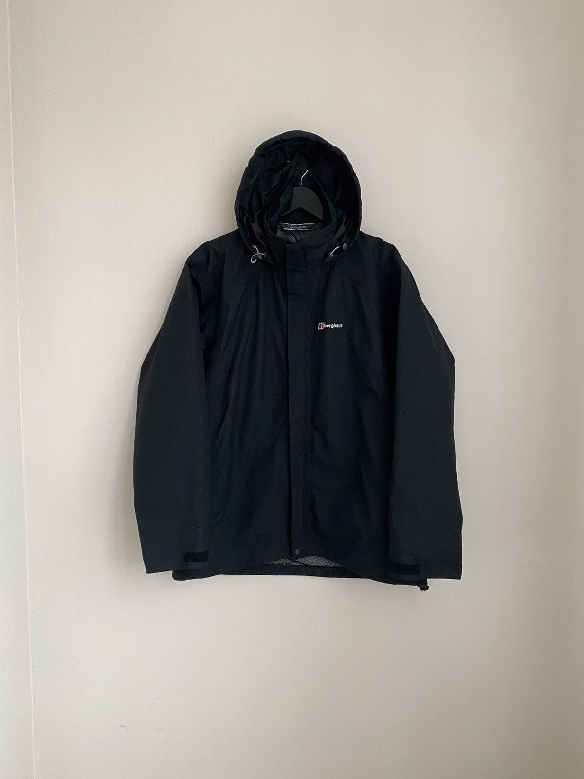 Berghaus Berghaus men's windbreaker jacket Size US L / EU 52-54 / 3 - 1 Thumbnail