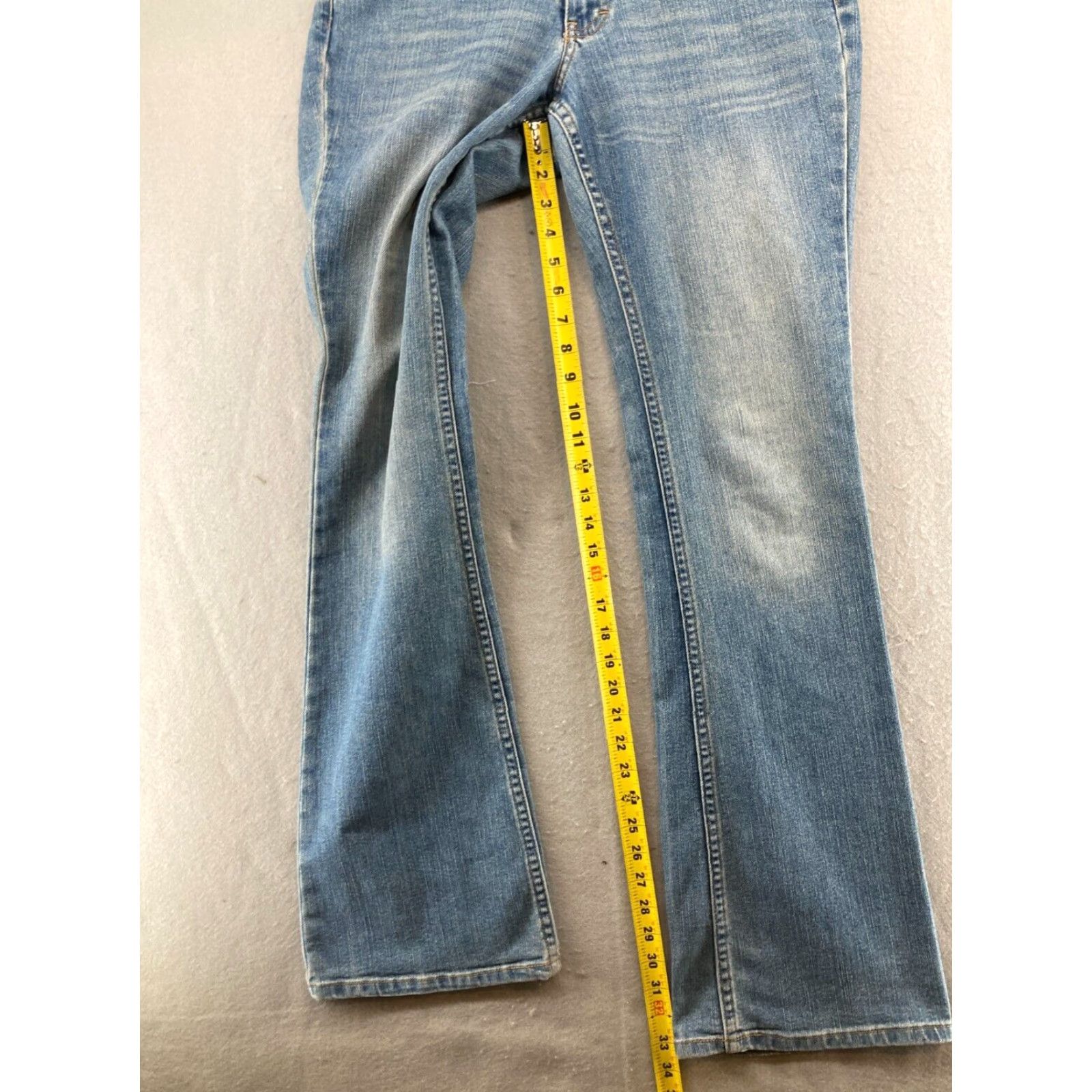 American Eagle Outfitters American Eagle Outfitters Jeans 4 Tall Flare Stretch Blue Medium Wash 90s Womens Size 27" / US 4 / IT 40 - 5 Thumbnail