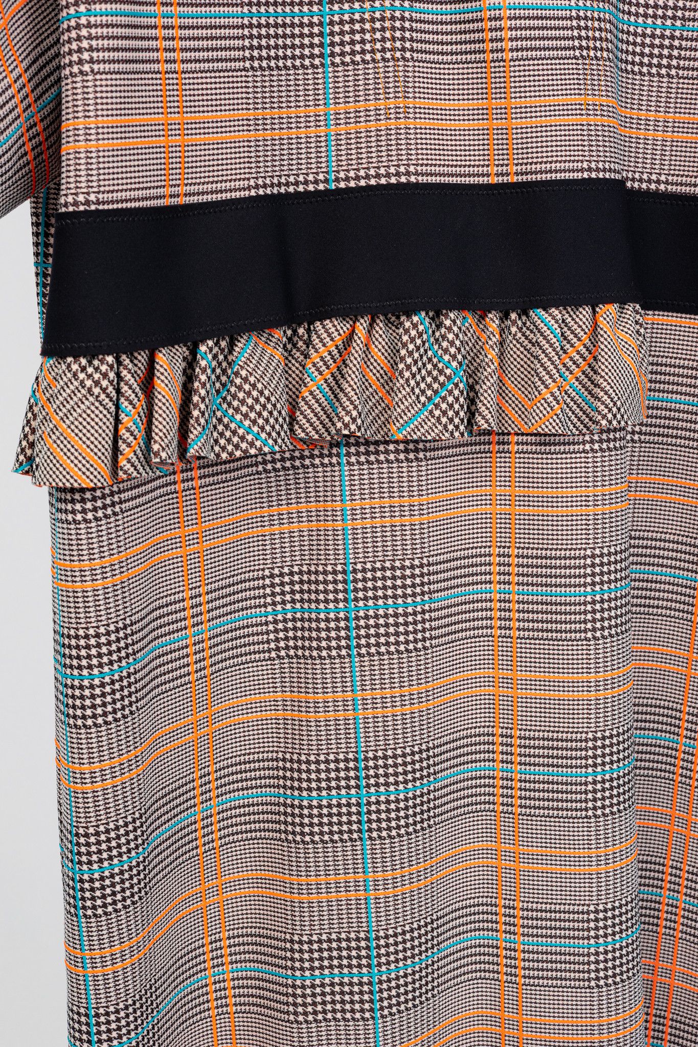 Marie Saint Pierre Marie Saint Pierre Prince of Wales Ruffle-Trim Shift Dress Size M / US 6-8 / IT 42-44 - 7 Thumbnail