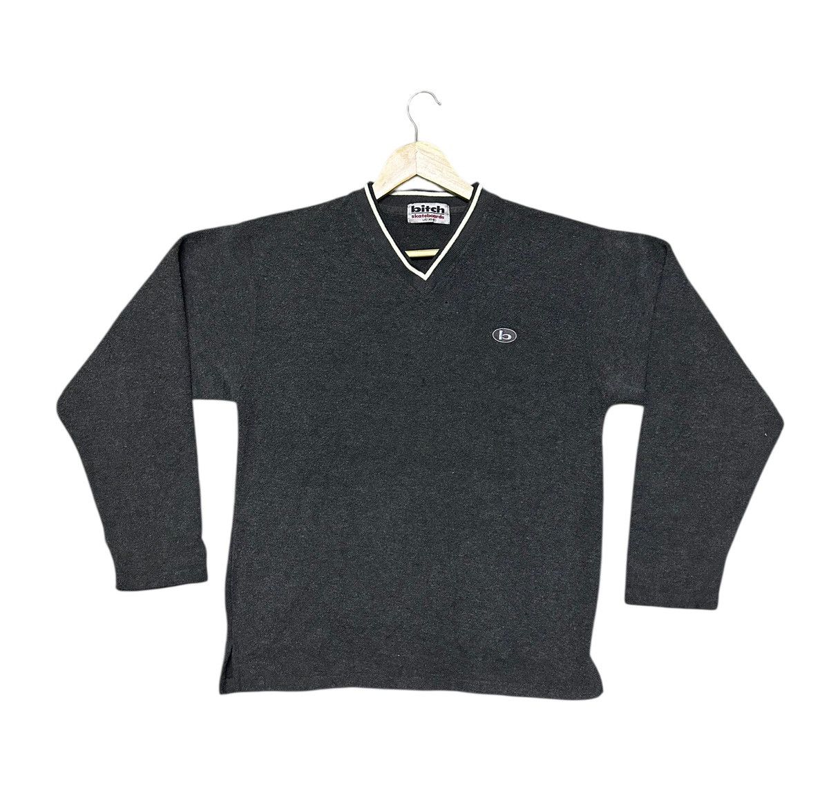 Vintage Vintage Bitch skateboards sweatshirt Size US L / EU 52-54 / 3 - 1 Thumbnail