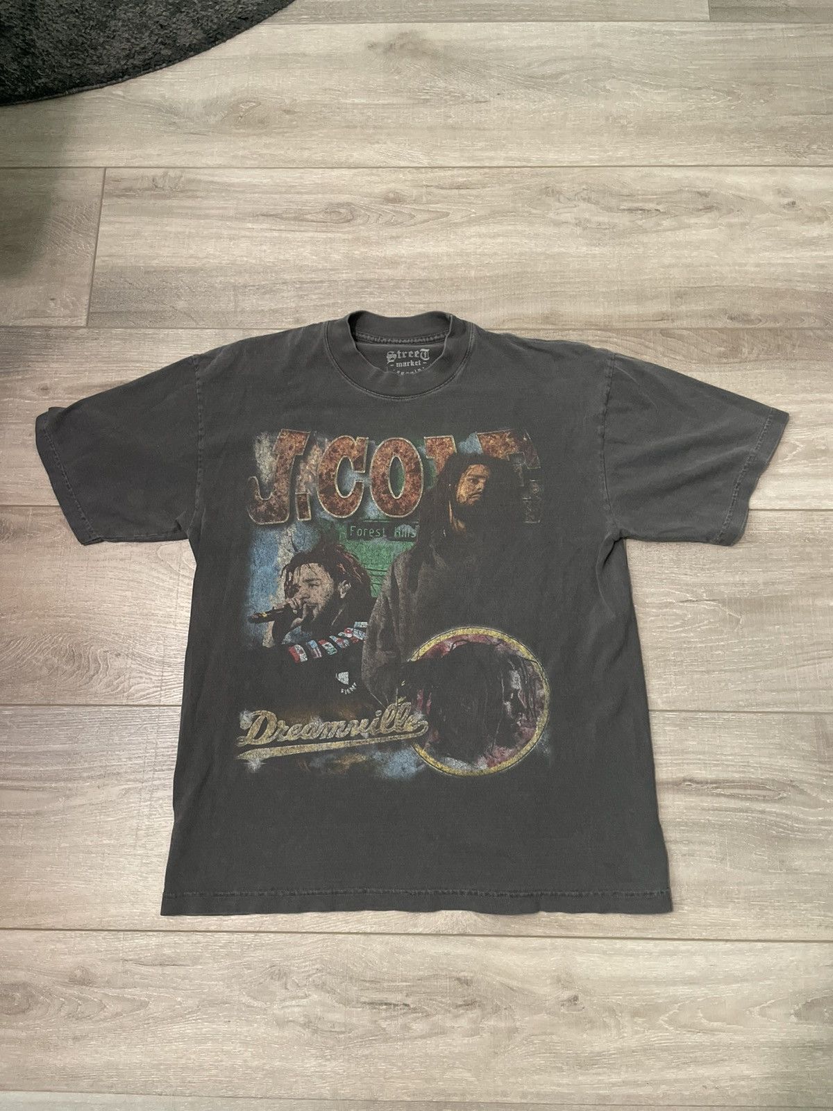 Vintage Vintage J cole Tee Size US S / EU 44-46 / 1 - 1 Thumbnail