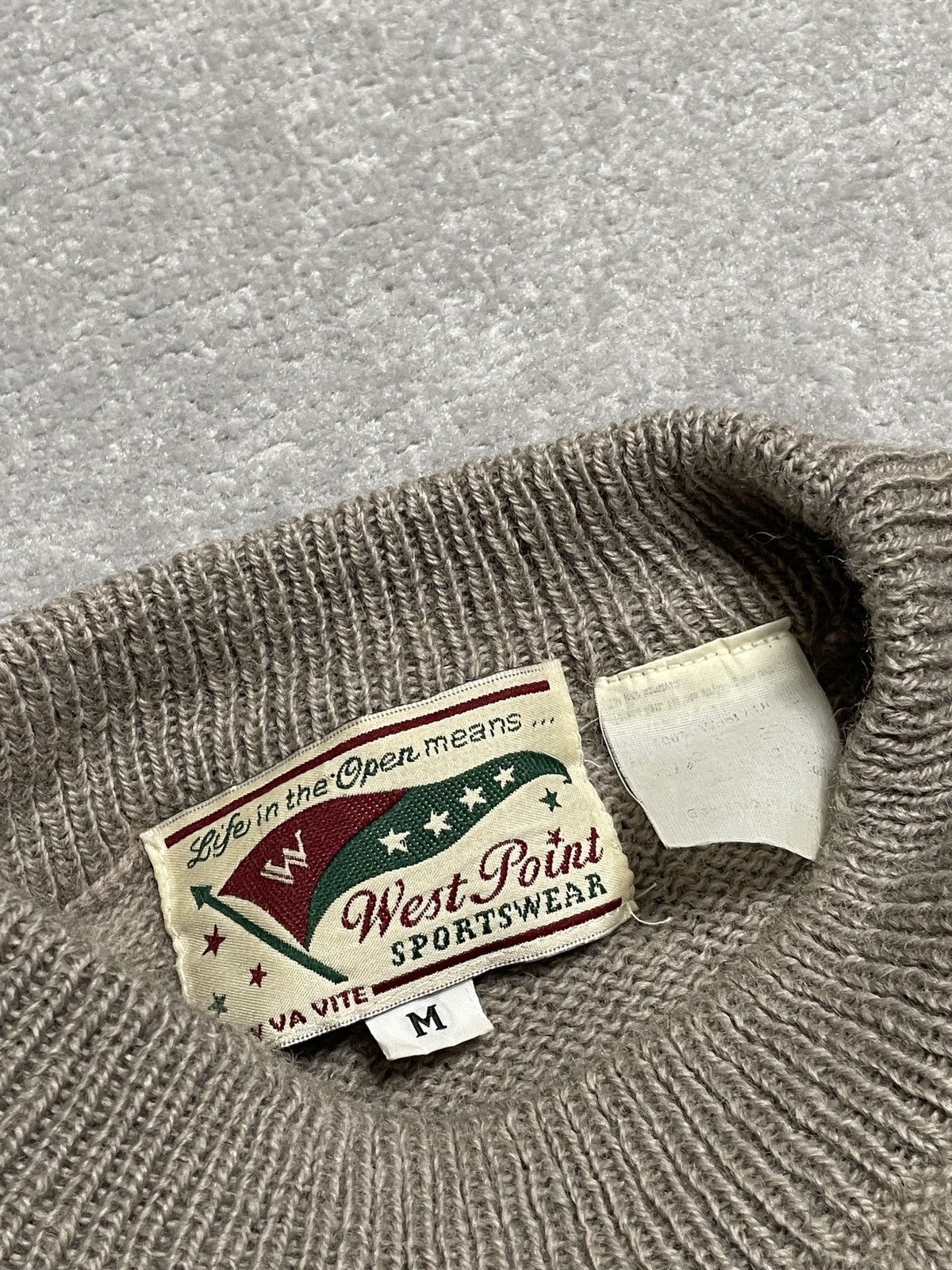 Vintage Vintage Beige Wool Knitwear Jumper Sweater Embroidered Size US L / EU 52-54 / 3 - 6 Thumbnail