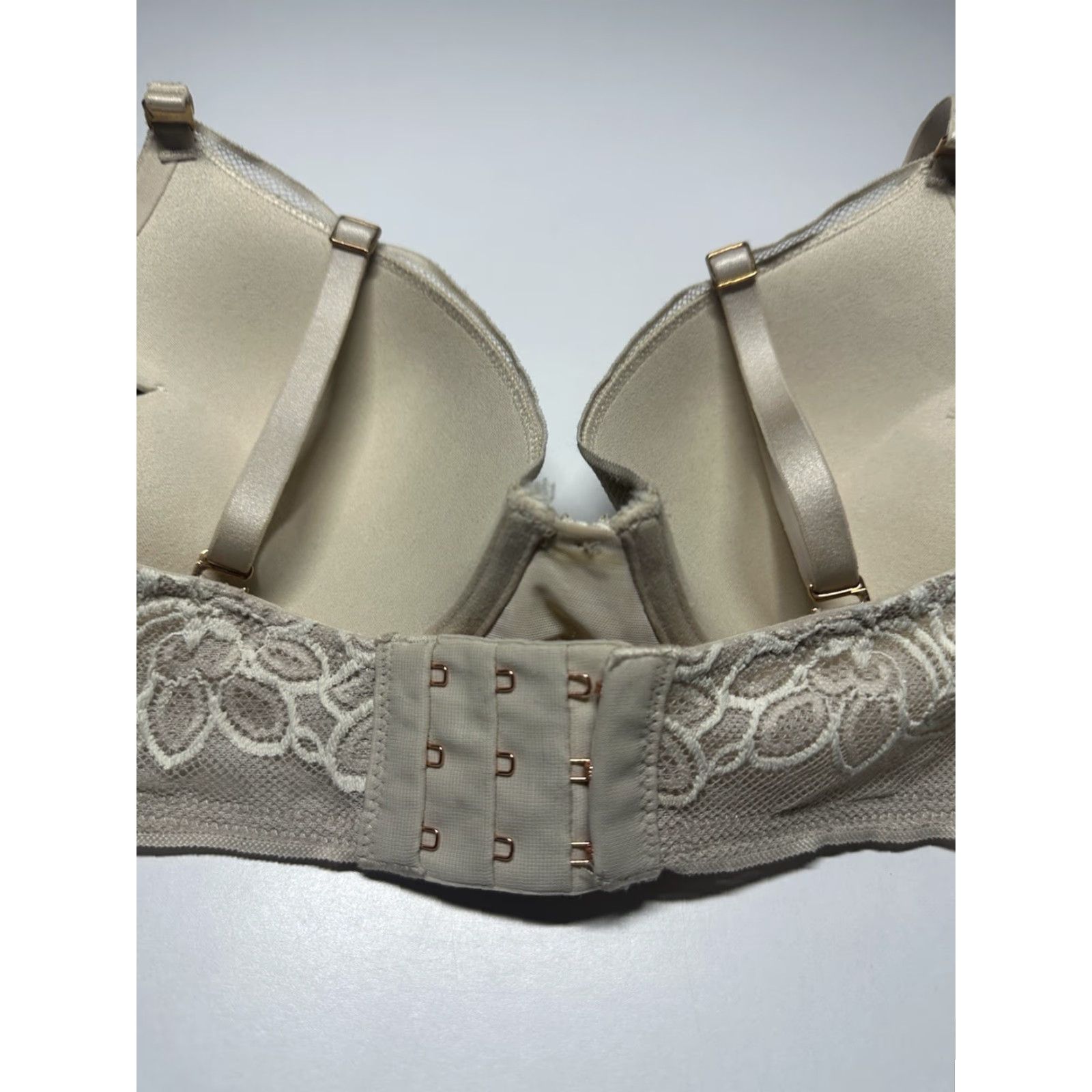 Vintage Aerie Bra 32D Beige Underwired Push Up Adjustable Straps Intimates Lingerie Size ONE SIZE - 5 Thumbnail