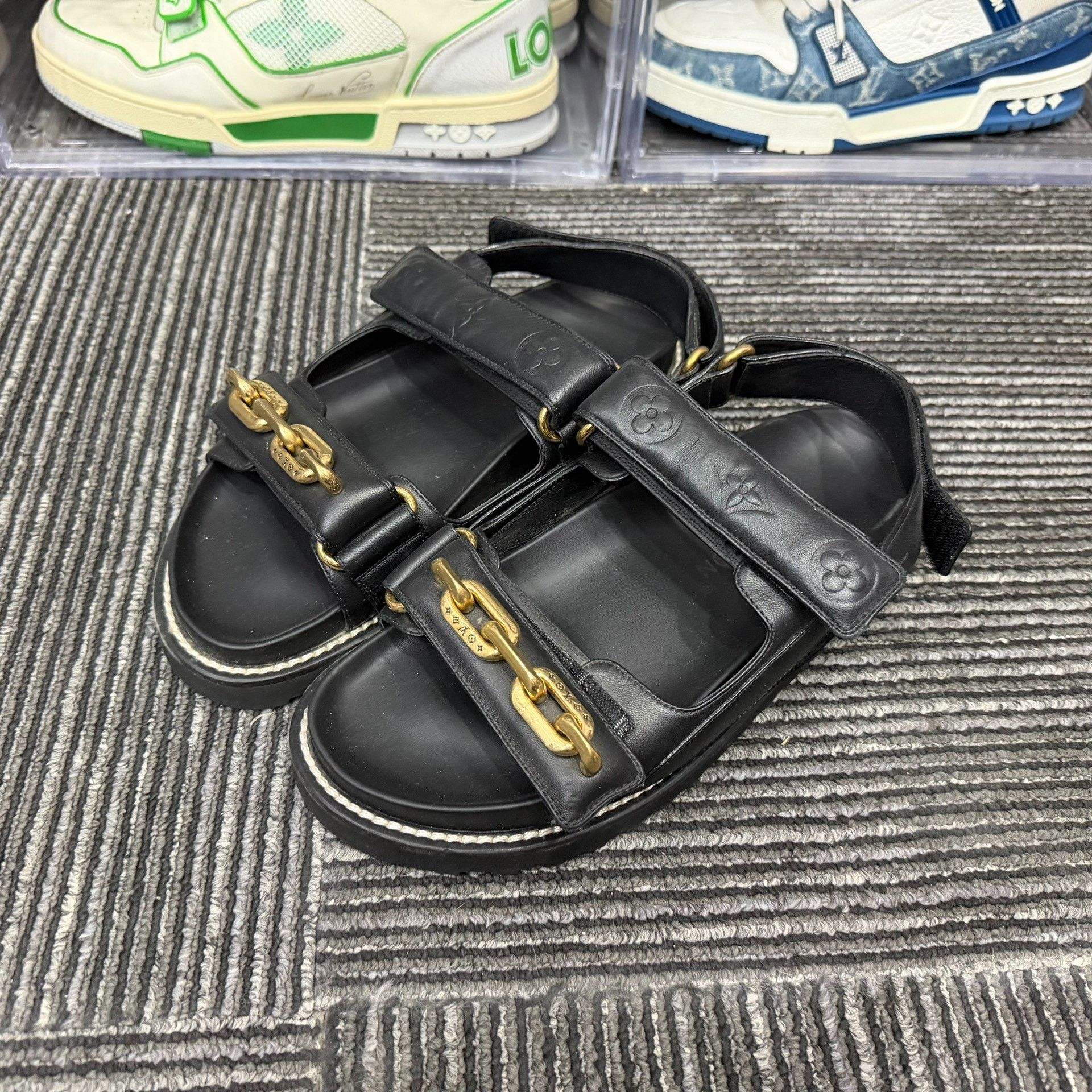 Louis Vuitton Louis Vuitton Retro Printed Gold Sandals us_8 Women Size US 8 / IT 38 - 1 Thumbnail