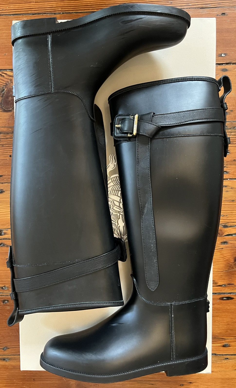 Burberry Authentic Burberry black brain riding rainboot belt Italy 37 Size US 6.5 / IT 36.5 - 2 Thumbnail