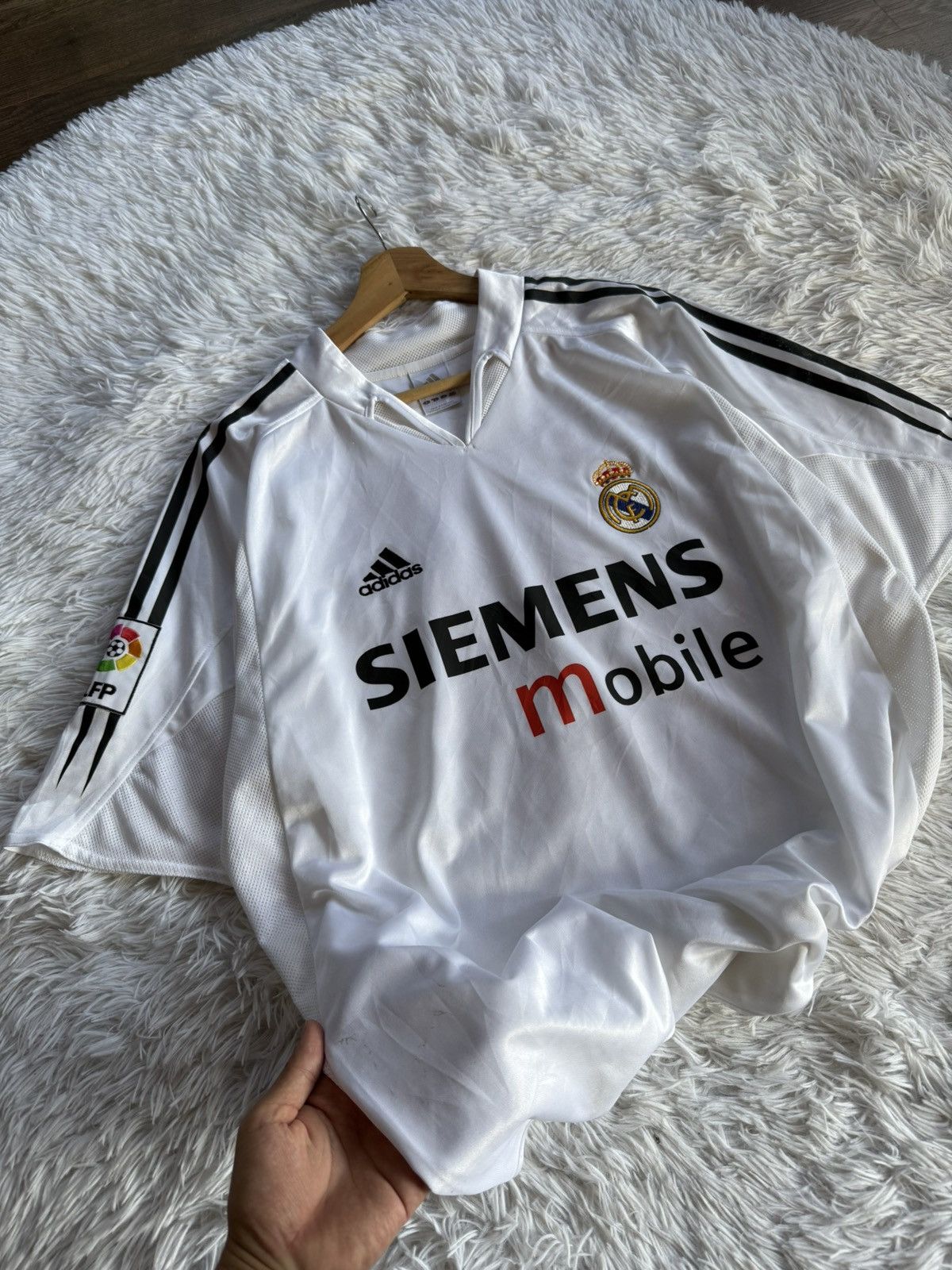 Vintage Real madrid 2004 / 2005 adidas jersey Size US L / EU 52-54 / 3 - 6 Thumbnail