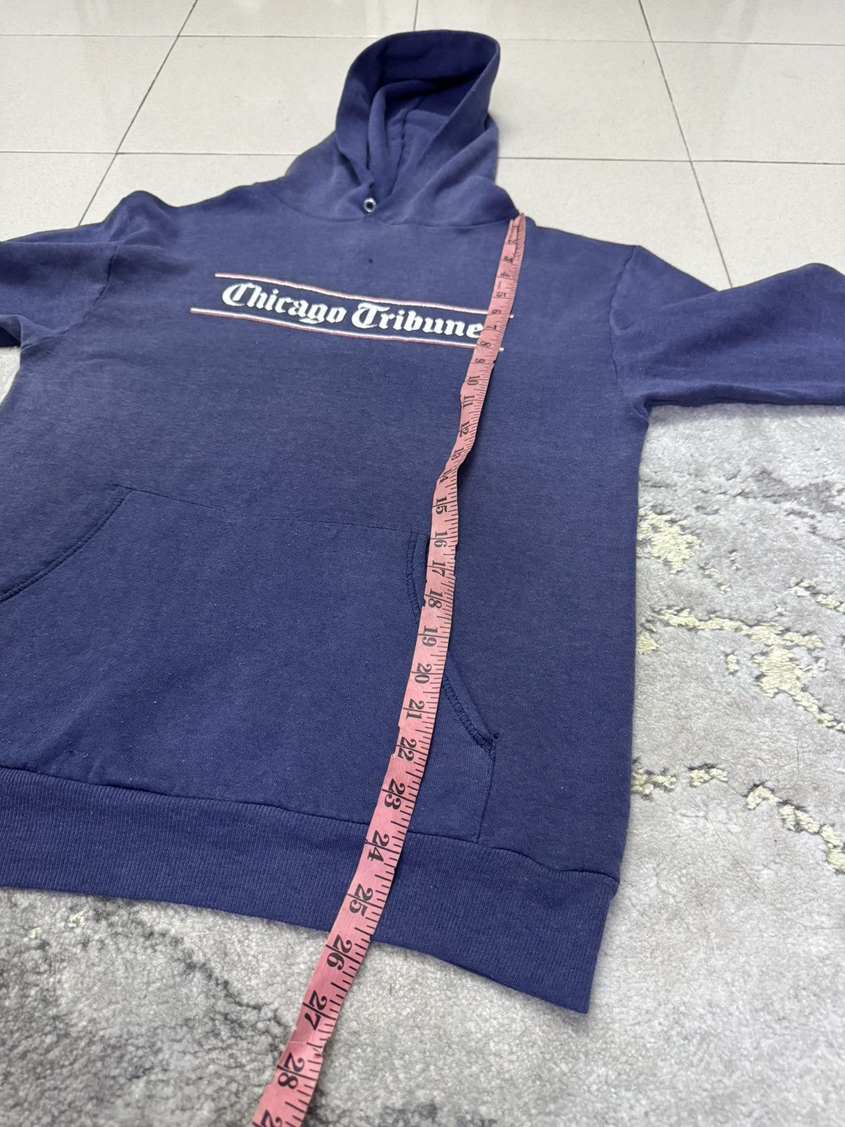 Vintage VINTAGE 1990s CHICAGO TRIBUNE HOODIE Size US M / EU 48-50 / 2 - 7 Thumbnail