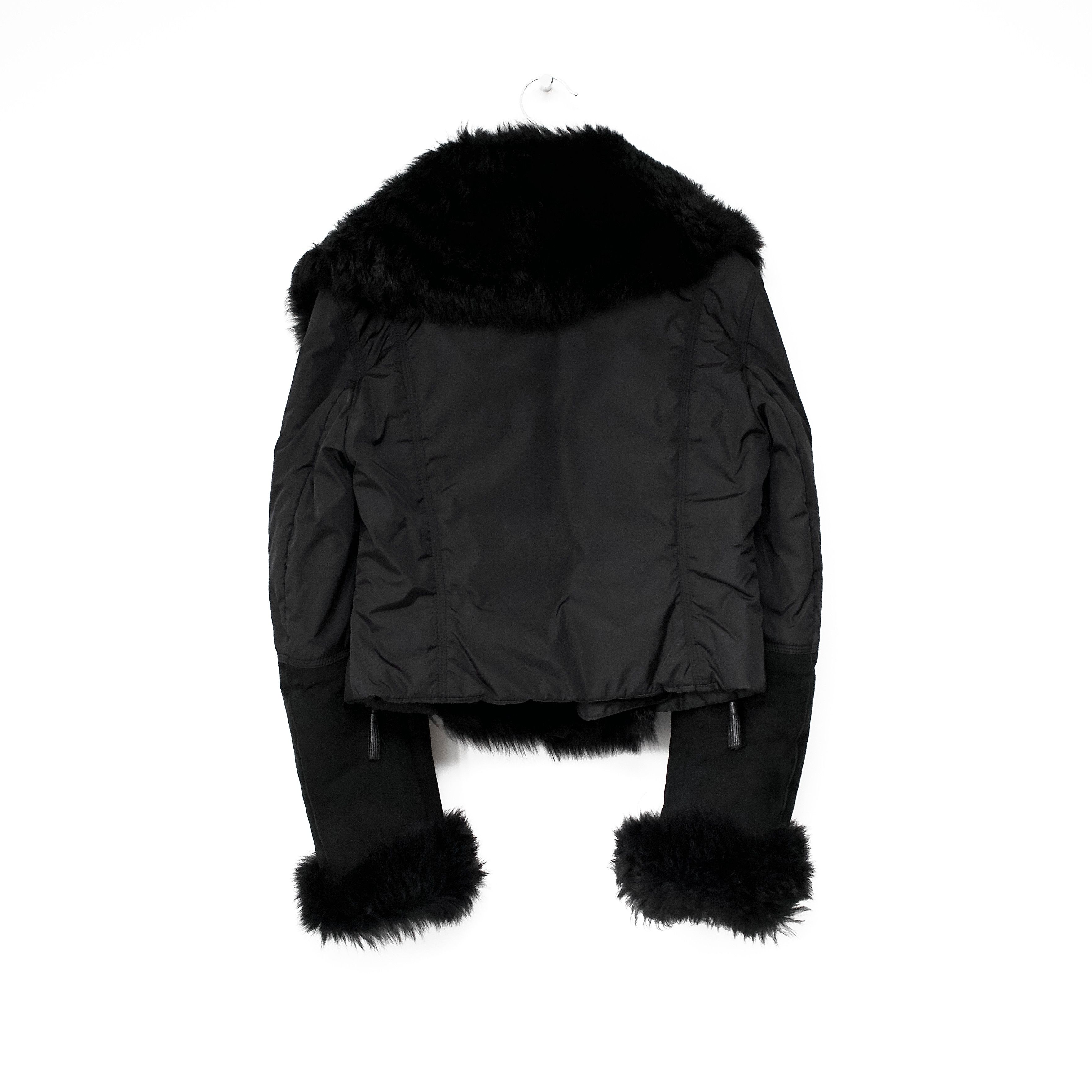 Alexander McQueen F/W2004 "The Catwalk" shearling jacket Size M / US 6-8 / IT 42-44 - 2 Thumbnail