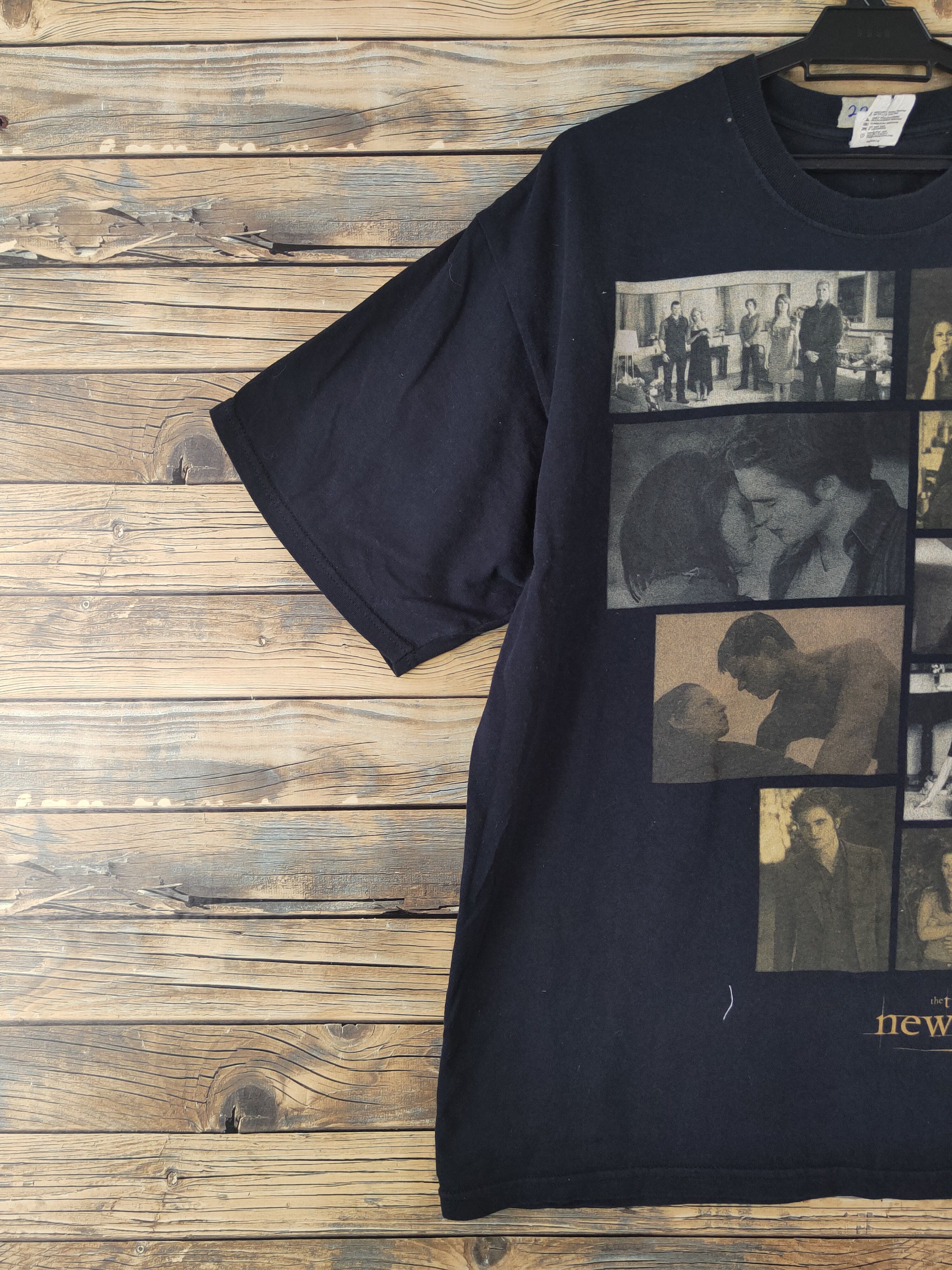 Vintage DL Twilight New Moon black movie Short Sleeve T-shirt #2078 Size US XL / EU 56 / 4 - 4 Thumbnail