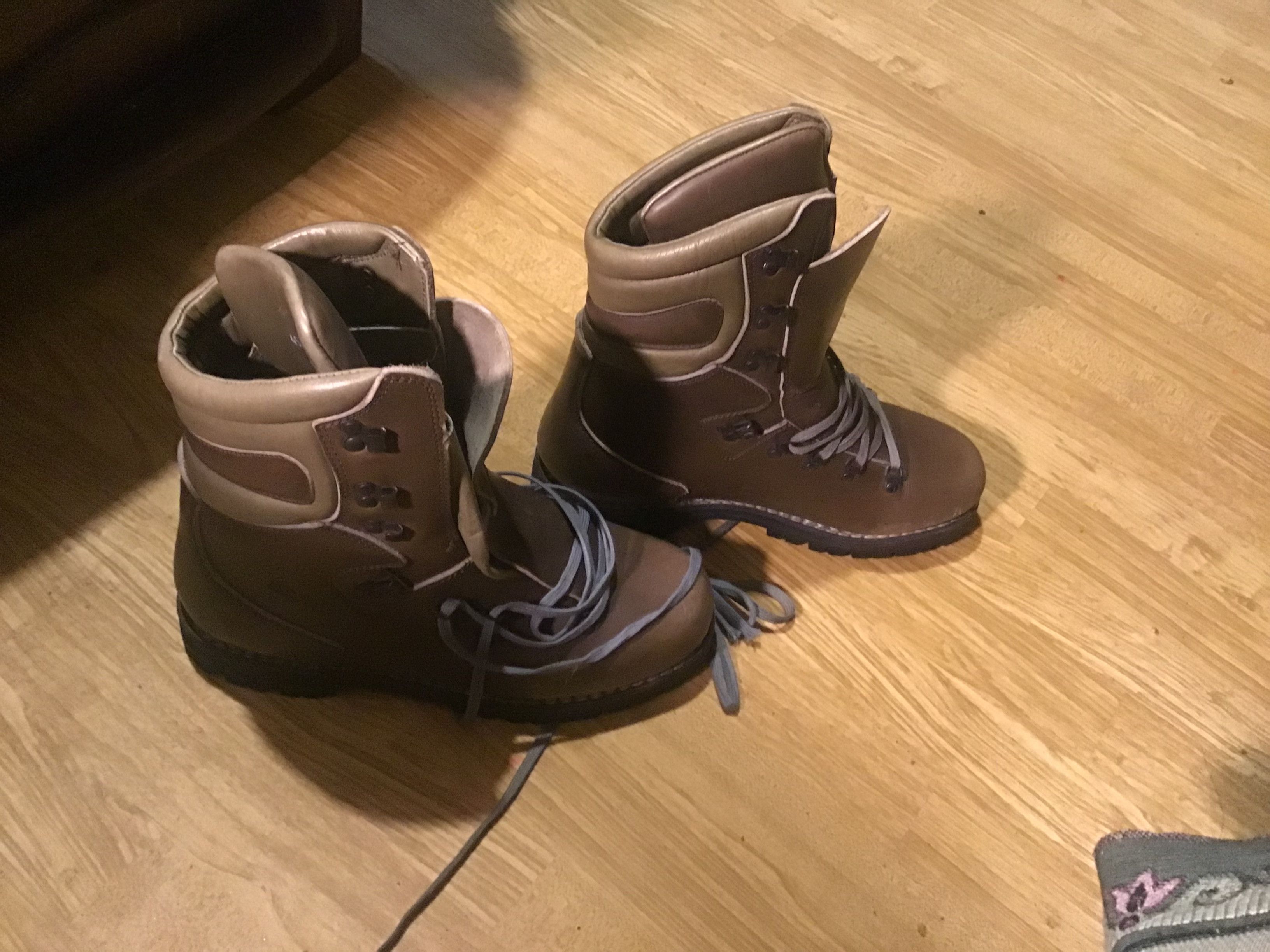 Vintage Vintage Vibram Boots Size US 12 / EU 45 - 1 Thumbnail