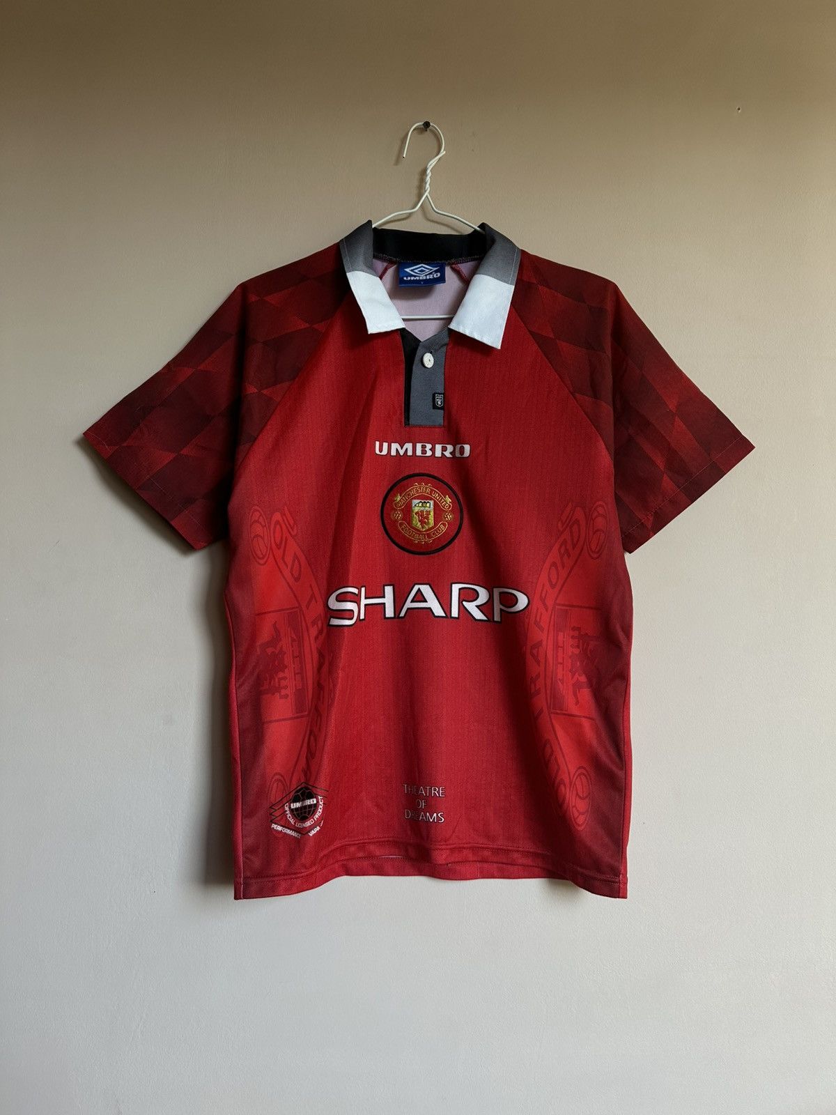 ウェア UMBROManchester United 92-94 home kit 1992-94 Manchester United Home Shirt - 8/10 - (S.Boys)