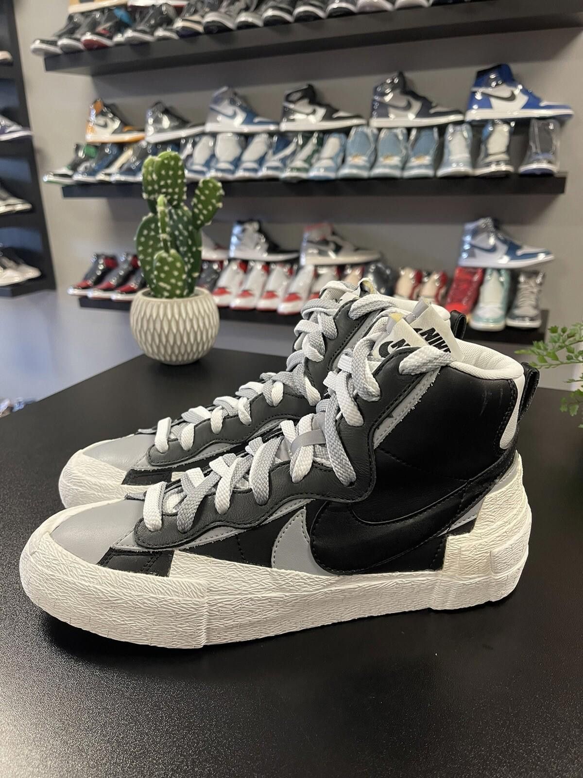 Nike Nike Blazer Mid Sacai Black Grey - BV0072-002 - Size 8.5 Size US 8.5 / EU 41-42 - 1 Thumbnail