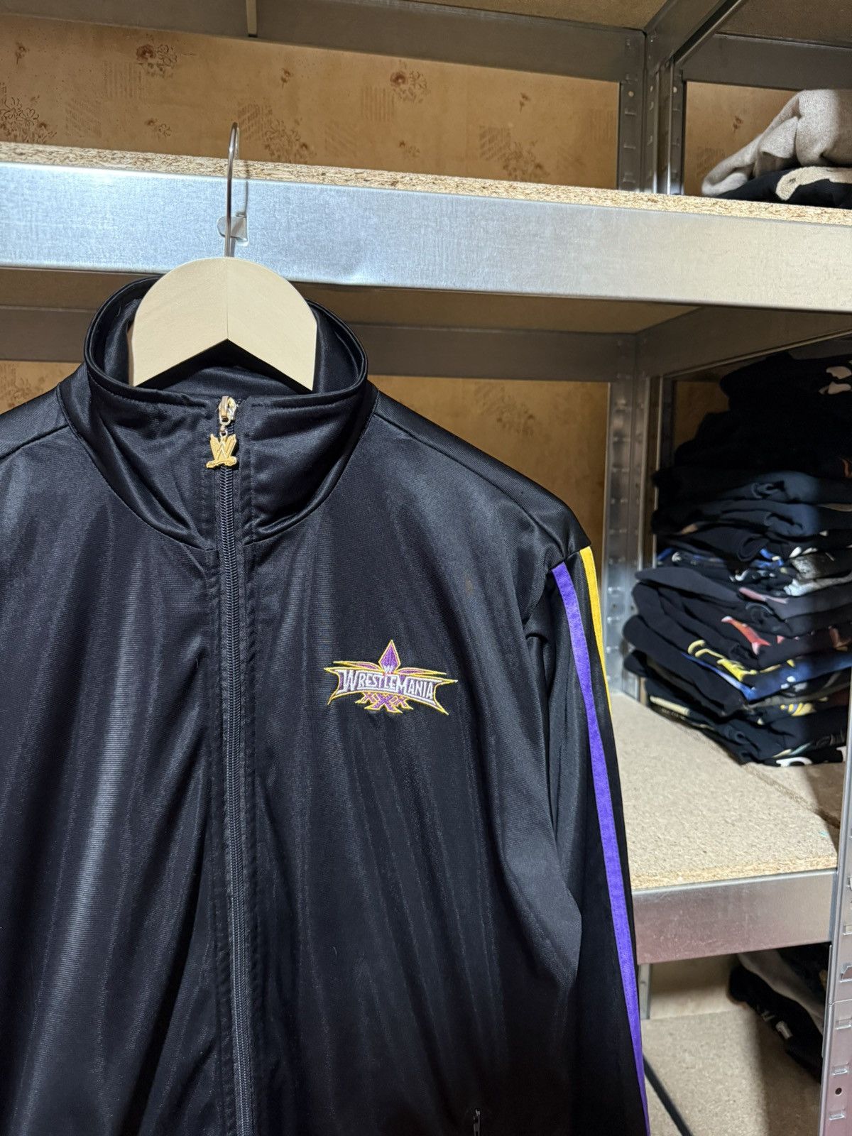 Vintage × WWE × WWF Vintage 2014 Wrestlemania WWE WWF Track Light Jacket Size US L / EU 52-54 / 3 - 3 Thumbnail