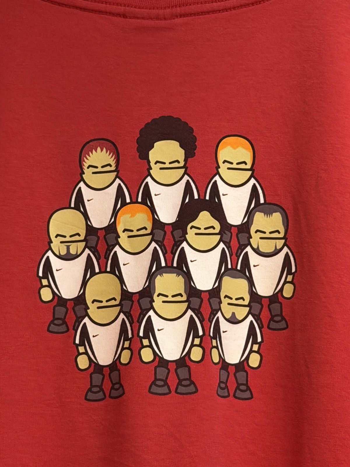 Nike Vintage Nike Football 00's T-shirt Size US L / EU 52-54 / 3 - 4 Thumbnail