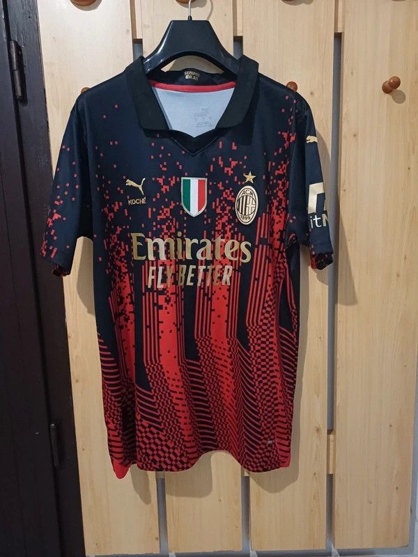 Puma PumaxKoche A.c.Milan 2022/23 special shirt number 4 Size US M / EU 48-50 / 2 - 1 Thumbnail