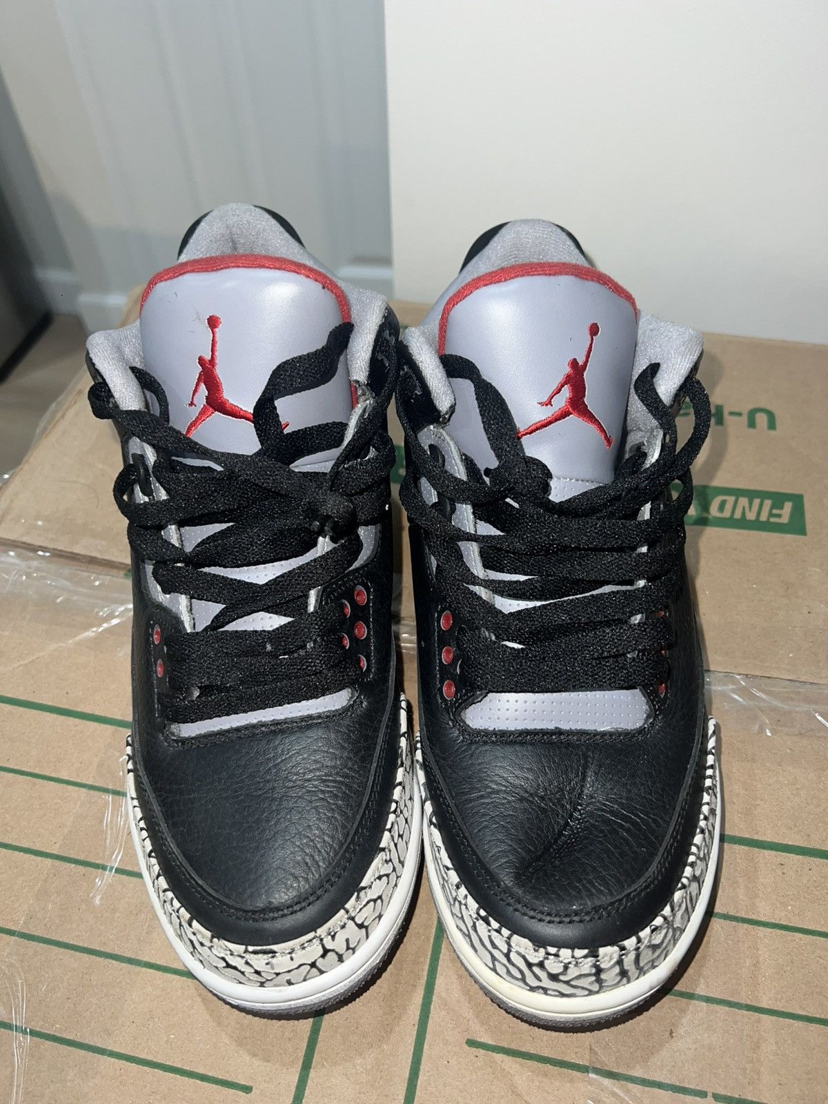 Jordan Brand Air Jordan 3 Retro Black Cement – Size 9 Size US 9 / EU 42 - 7 Thumbnail