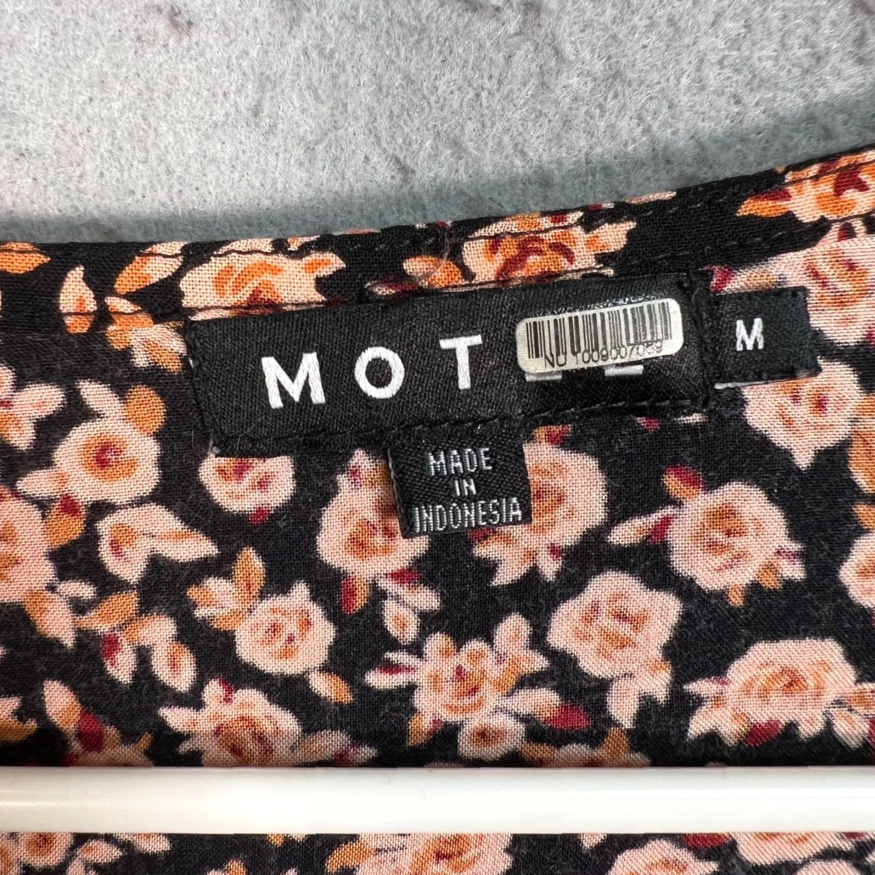 Vintage Motel Shirt Cropped Floral Long Sleeve Black & Orange Womens Medium Size M / US 6-8 / IT 42-44 - 3 Thumbnail